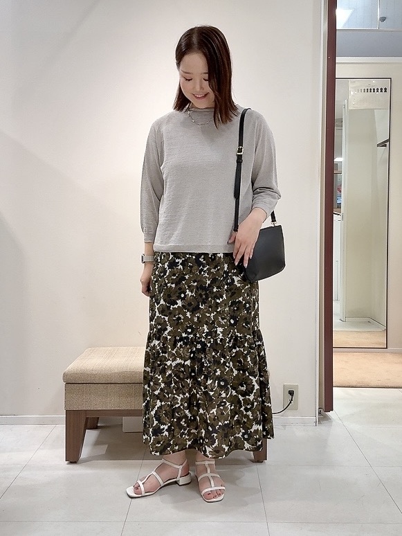 YUIさんの「UNTITLED｜【ゆったり/リラクシー】リネンボートネックプルオーバー」を使ったコーディネート