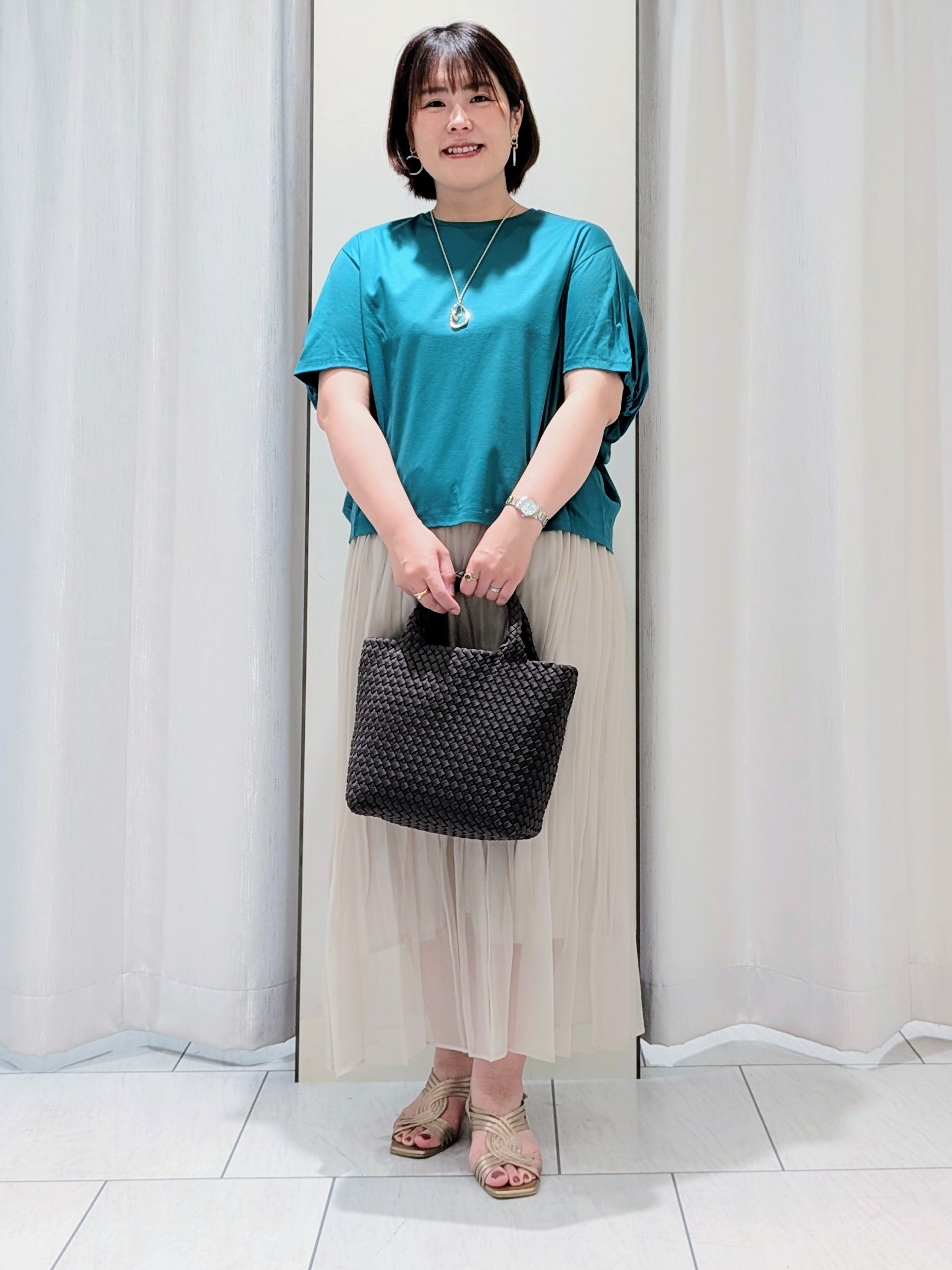 Onumaさんの「UNTITLED｜◆【ウエストゴム/洗える】エアリーシアープリーツスカート」を使ったコーディネート