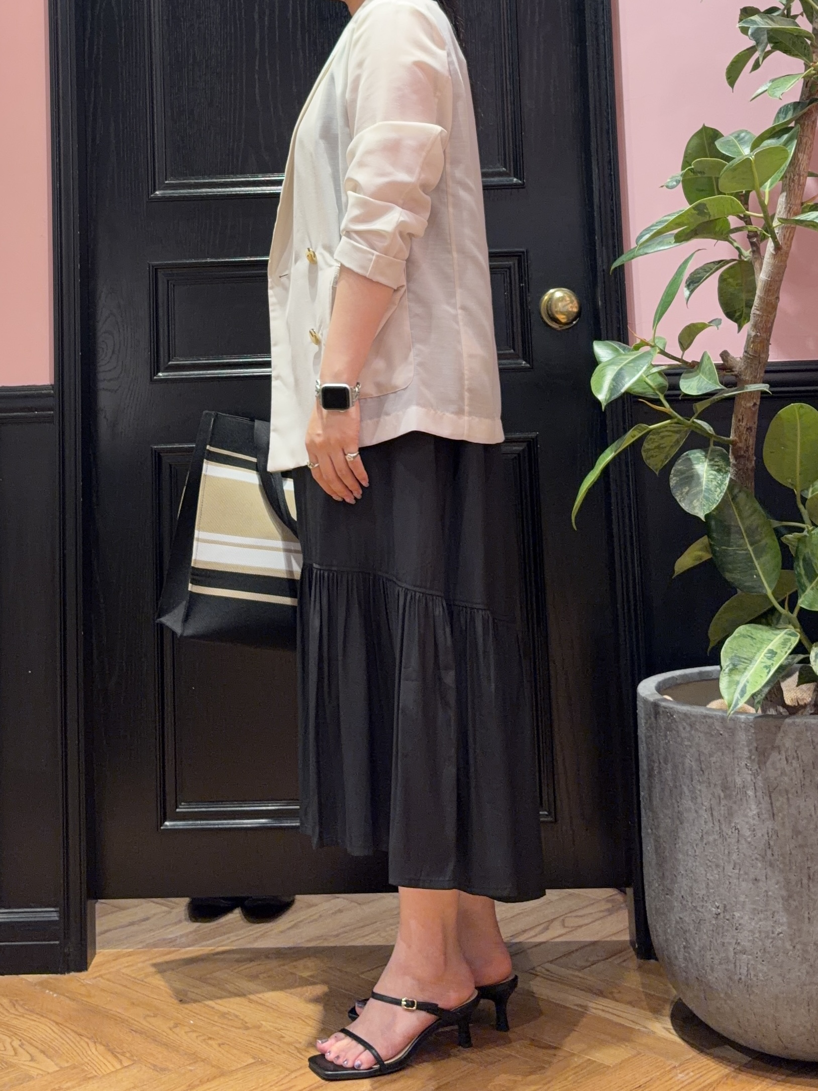 SAKAIさんの「DRESSTERIOR｜【接触冷感/防シワ機能/ウォッシャブル】クールタッチ リネンブレンドシアージャケット」を使ったコーディネート