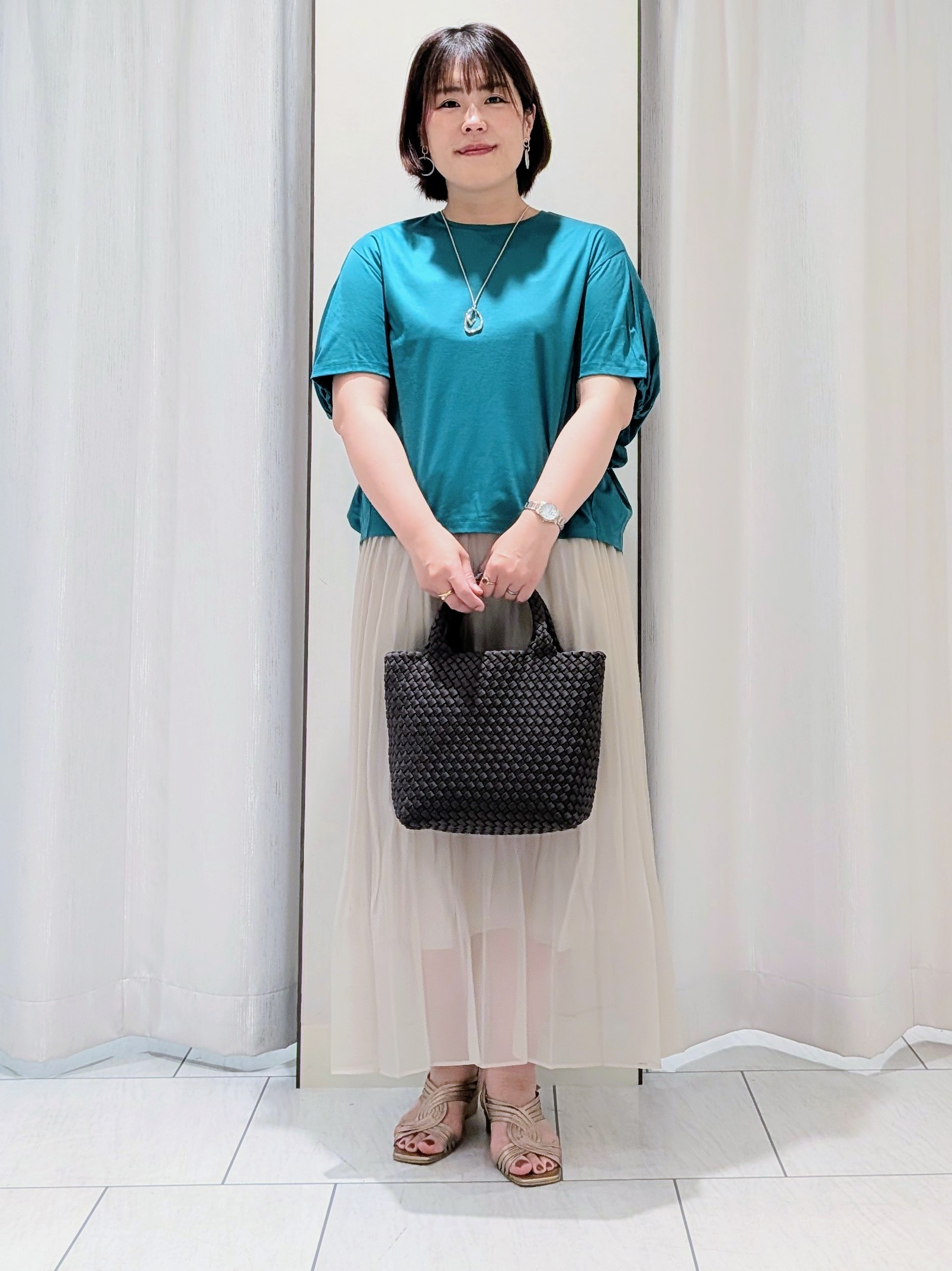 Onumaさんの「UNTITLED｜◆【ウエストゴム/洗える】エアリーシアープリーツスカート」を使ったコーディネート