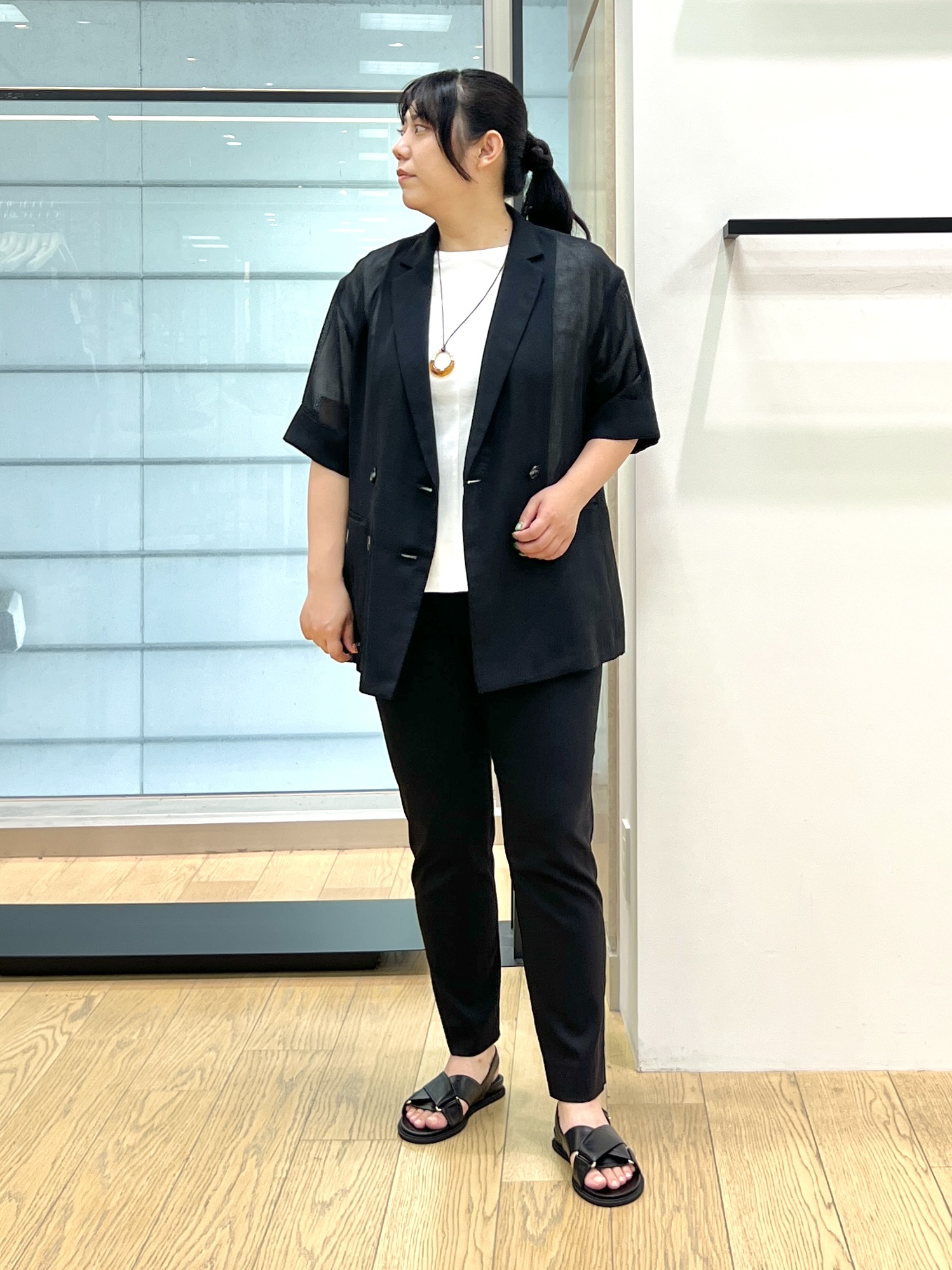 shimaさんの「INDIVI｜【洗える／メッシュ素材／SETUP可能】半袖シアージャケット」を使ったコーディネート