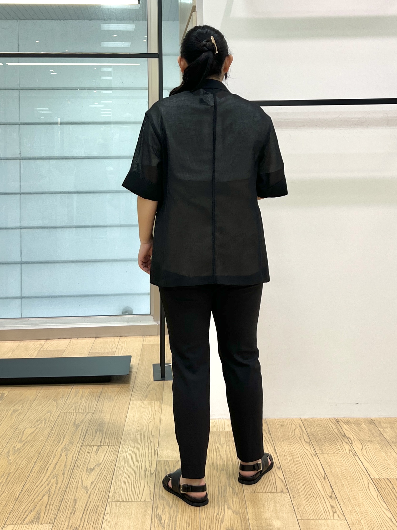 shimaさんの「INDIVI｜【洗える／メッシュ素材／SETUP可能】半袖シアージャケット」を使ったコーディネート