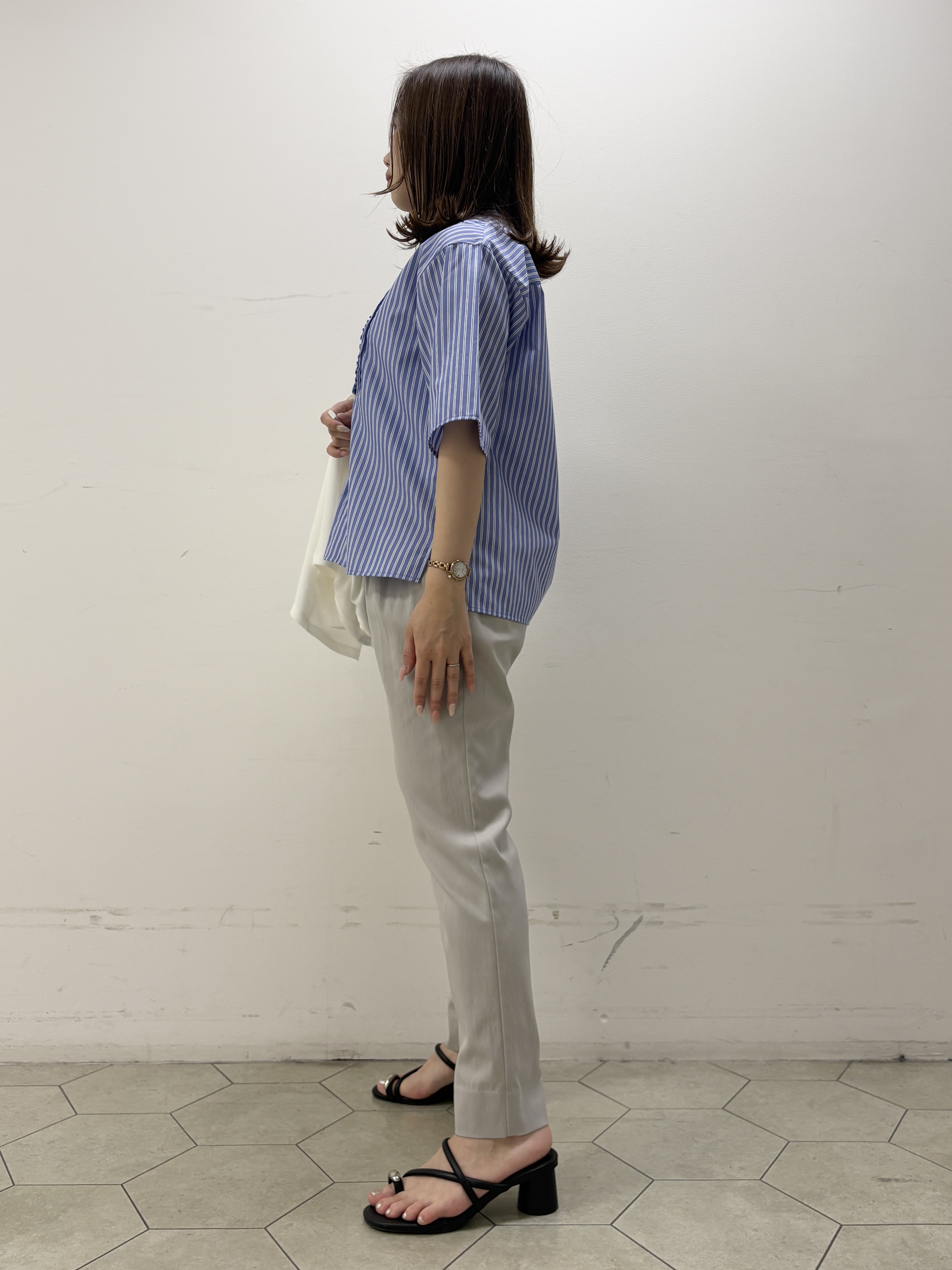 kahoさんの「INDIVI｜【洗える／UVケア／着映え】フリルピンタックブラウス」を使ったコーディネート