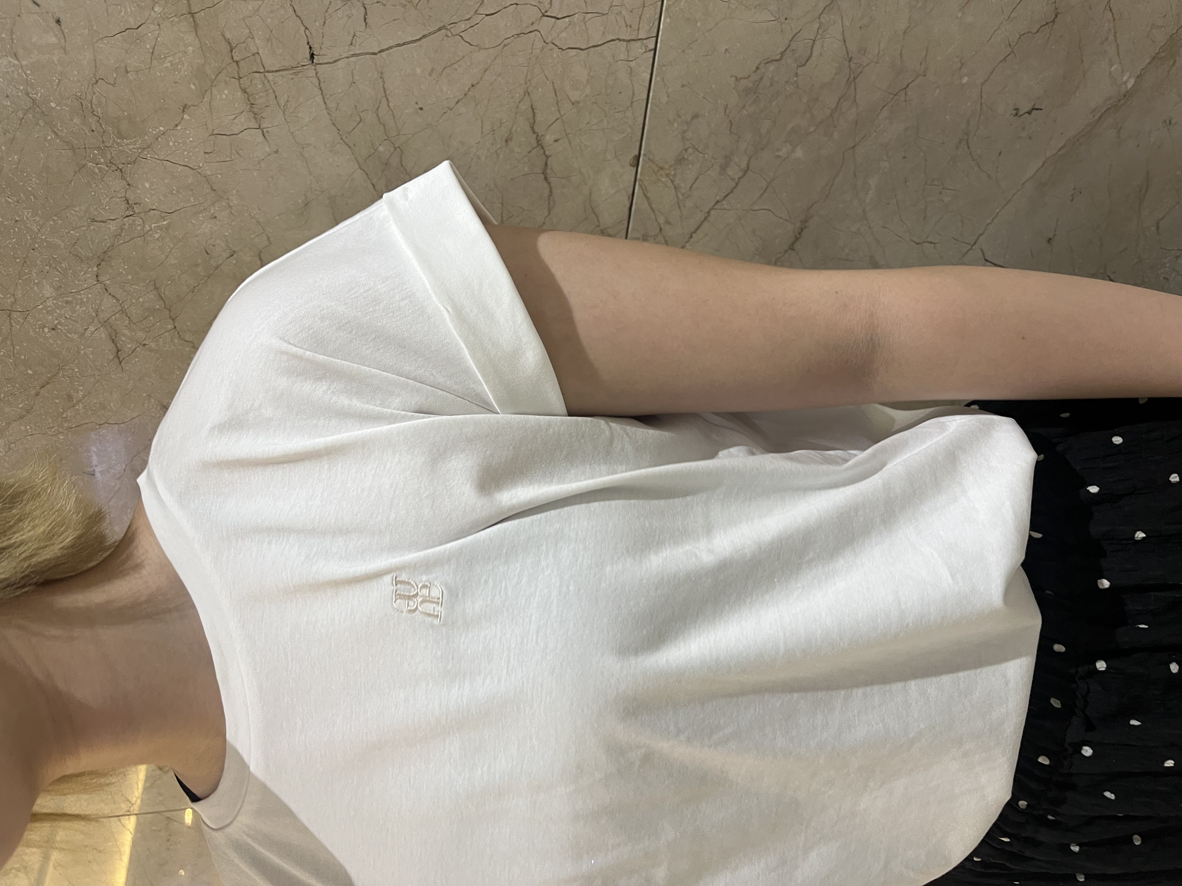まひるさんの「index｜【接触冷感／UV】ワンポイント刺繍Tシャツ《7col／XS~3L／洗濯機OK》」を使ったコーディネート