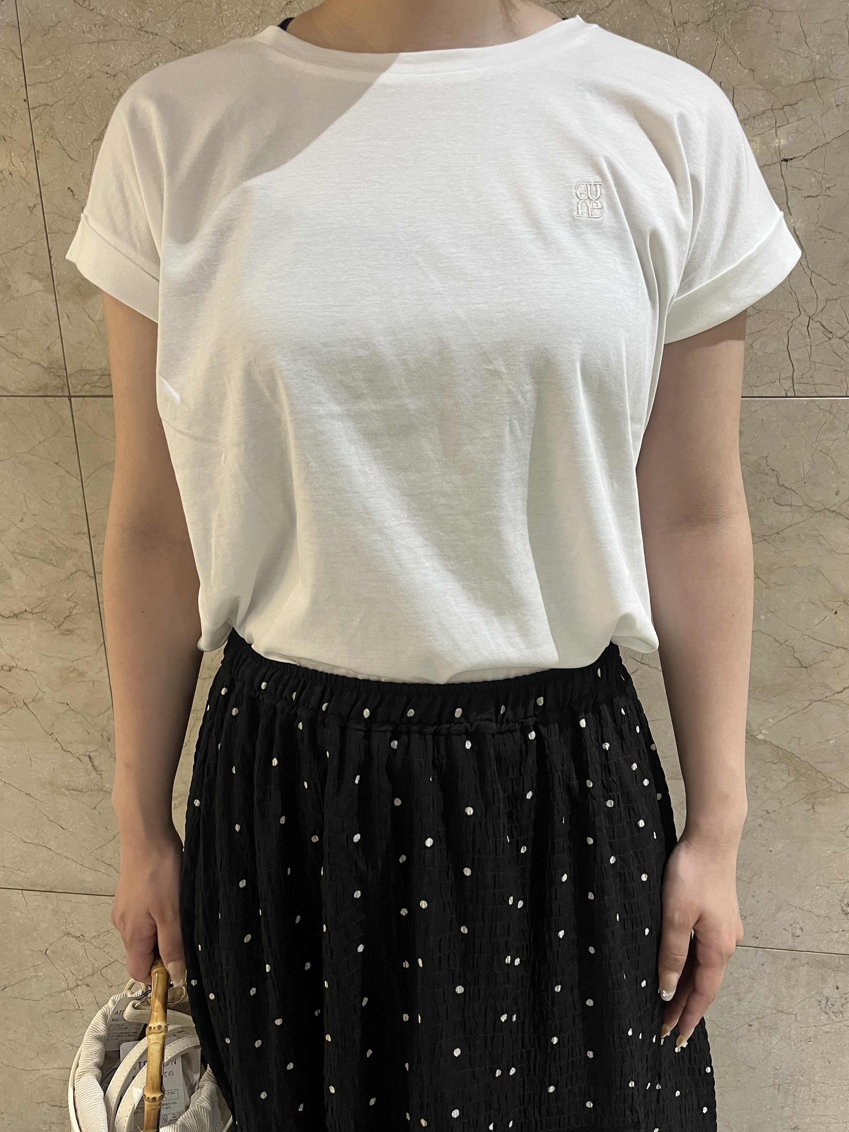 まひるさんの「index｜【接触冷感／UV】ワンポイント刺繍Tシャツ《7col／XS~3L／洗濯機OK》」を使ったコーディネート
