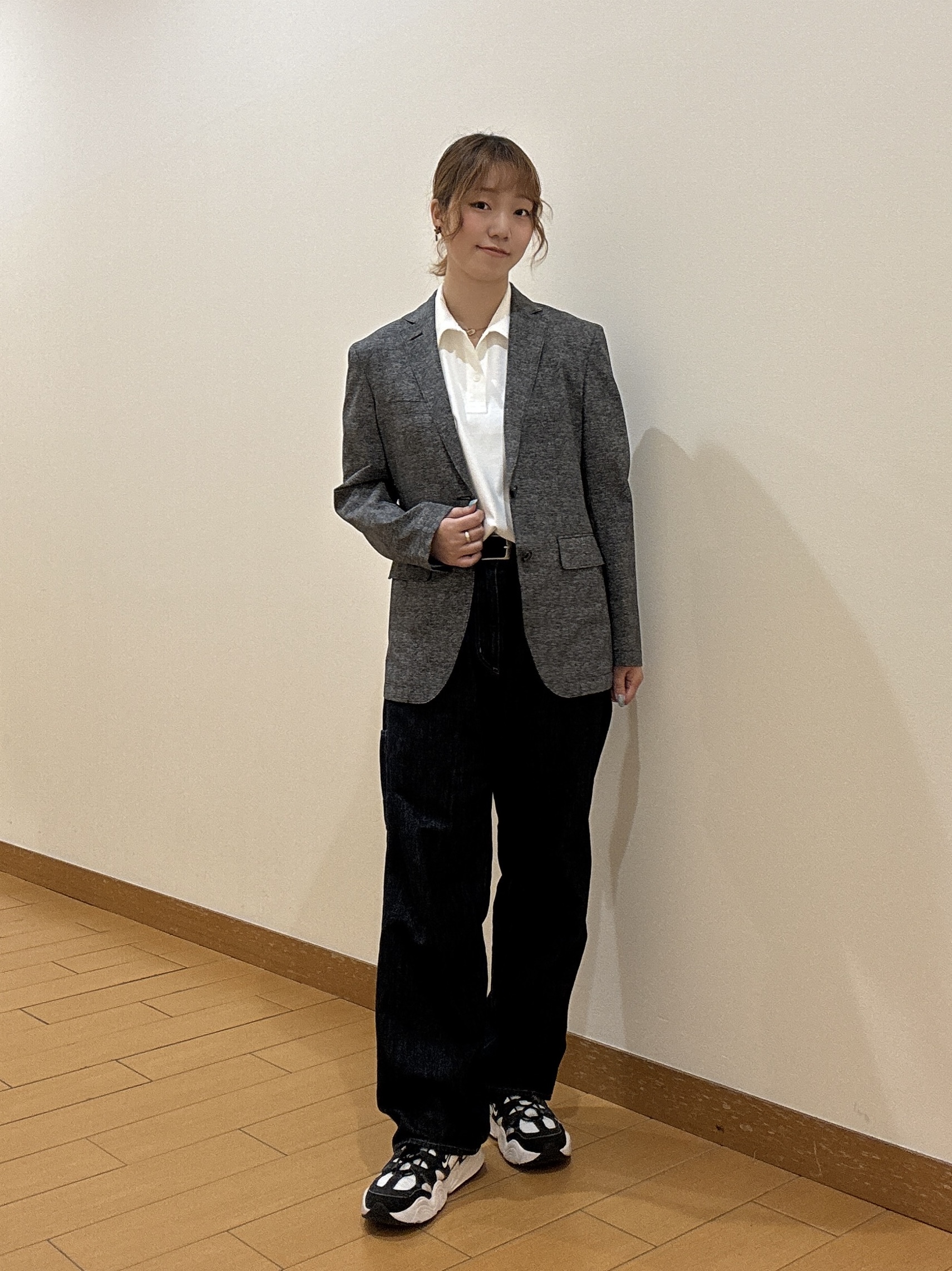 ヒナさんの「TAKEO KIKUCHI｜【接触冷感】アイスクリアコットン ワンポイント ポロシャツ」を使ったコーディネート