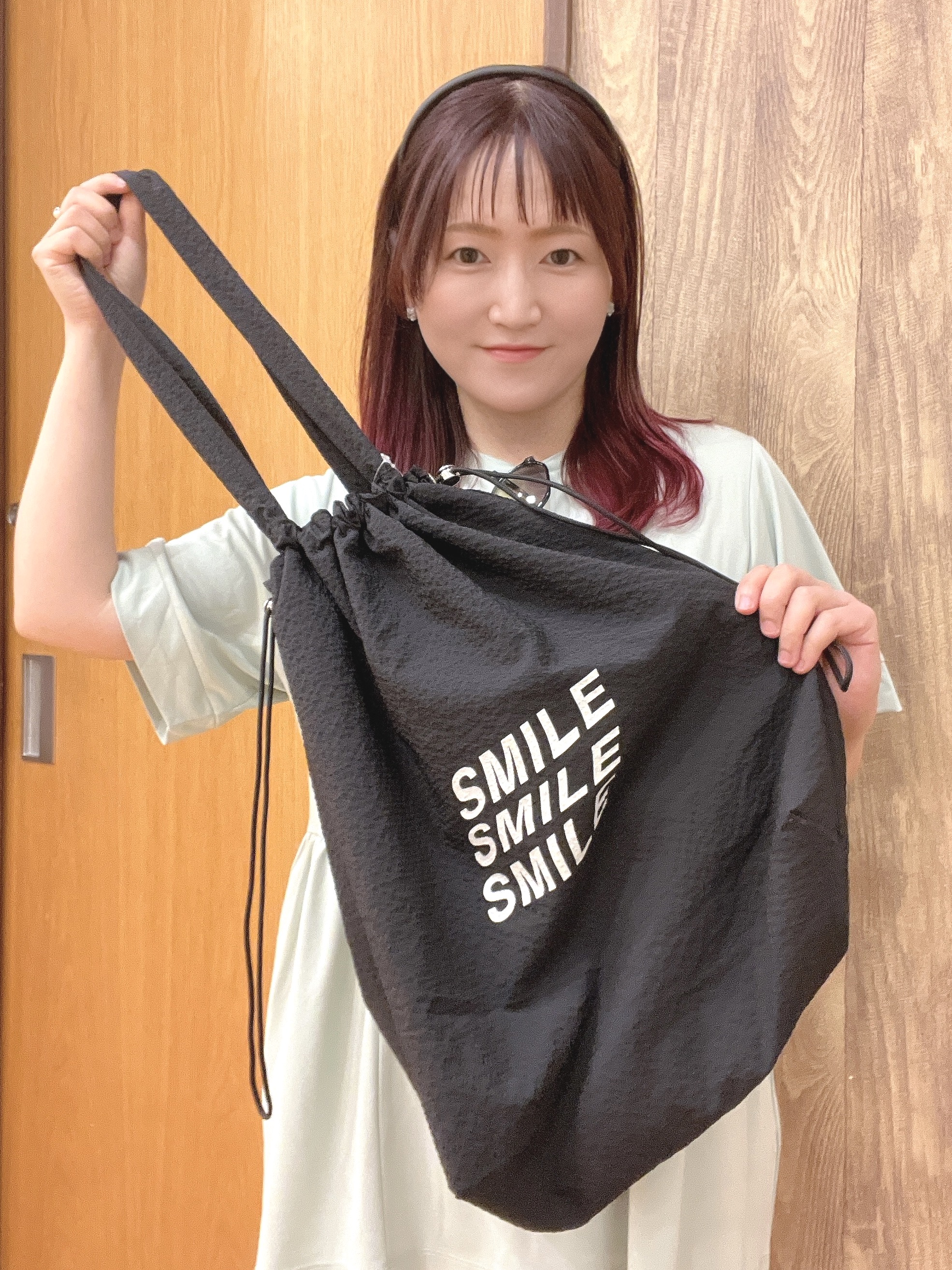 ゆっきーさんの「SHOO･LA･RUE｜【S-LL/洗濯機可/UV】インせず着られる サイドギャザー切替トップス」を使ったコーディネート