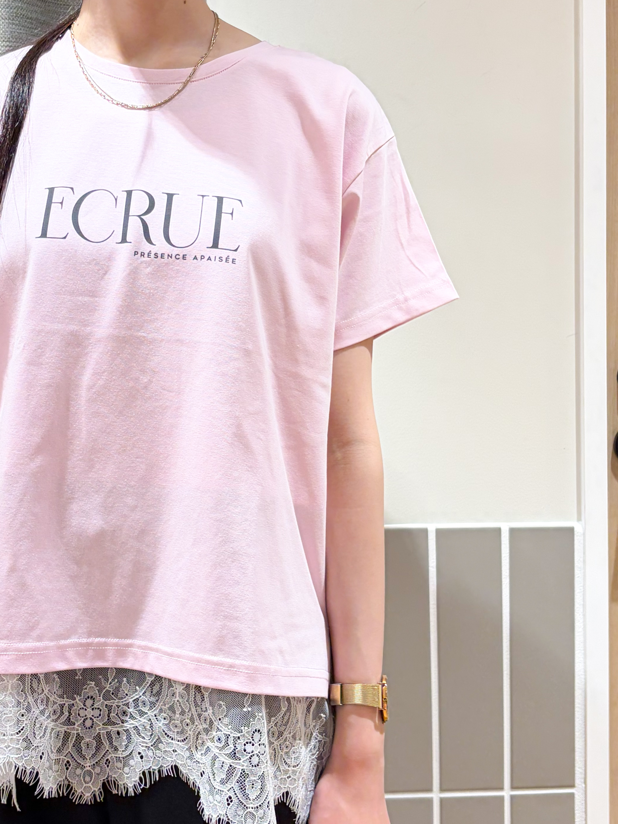 Kotoさんの「grove｜【遮熱／吸水速乾／UVカット】ベーシックロゴTシャツ」を使ったコーディネート
