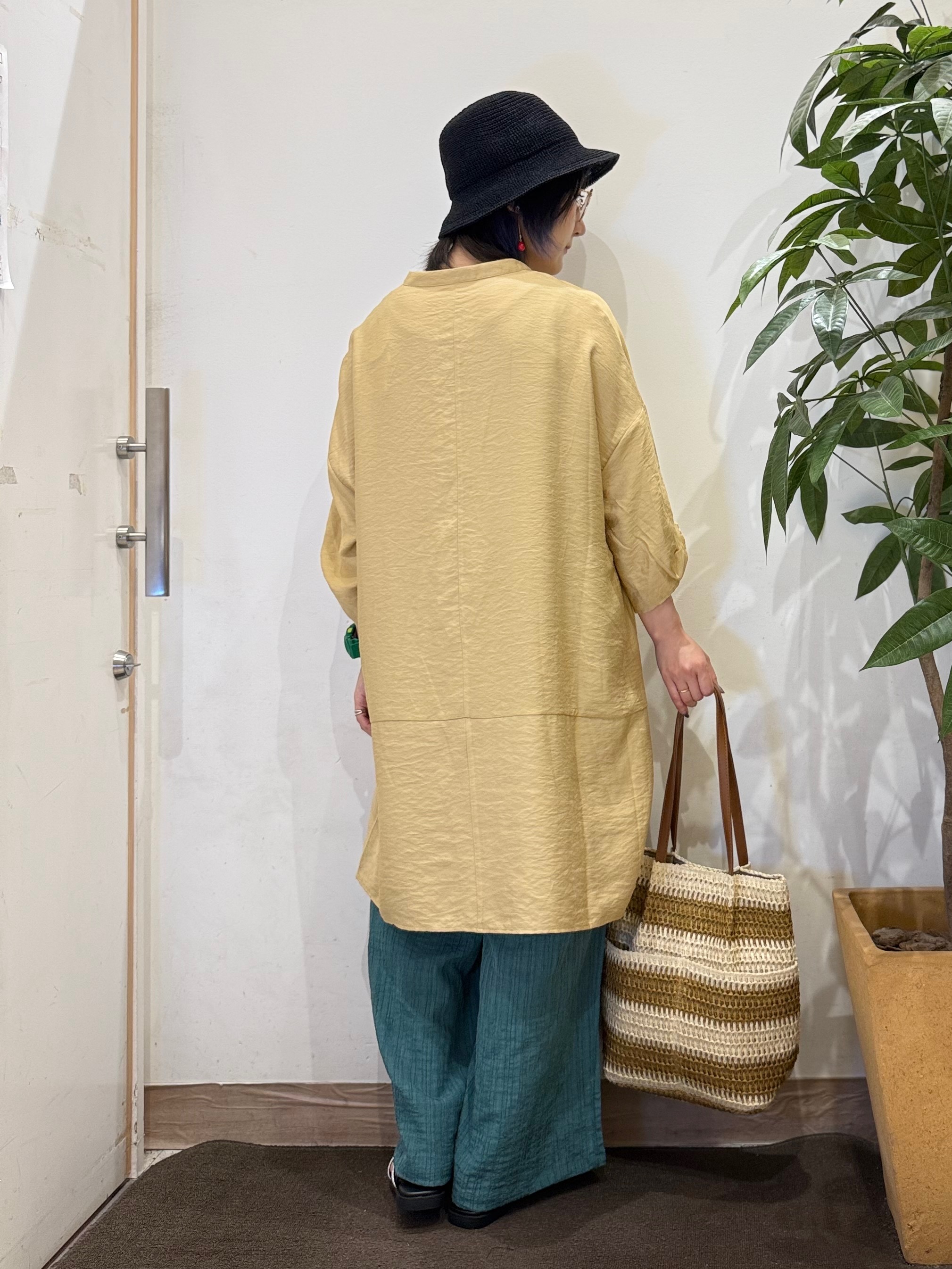 misakiさんの「SHOO･LA･RUE｜【S-LL/洗濯後しわになりにくい】ゆるっと体型カバー 7分袖コクーンチュニック」を使ったコーディネート