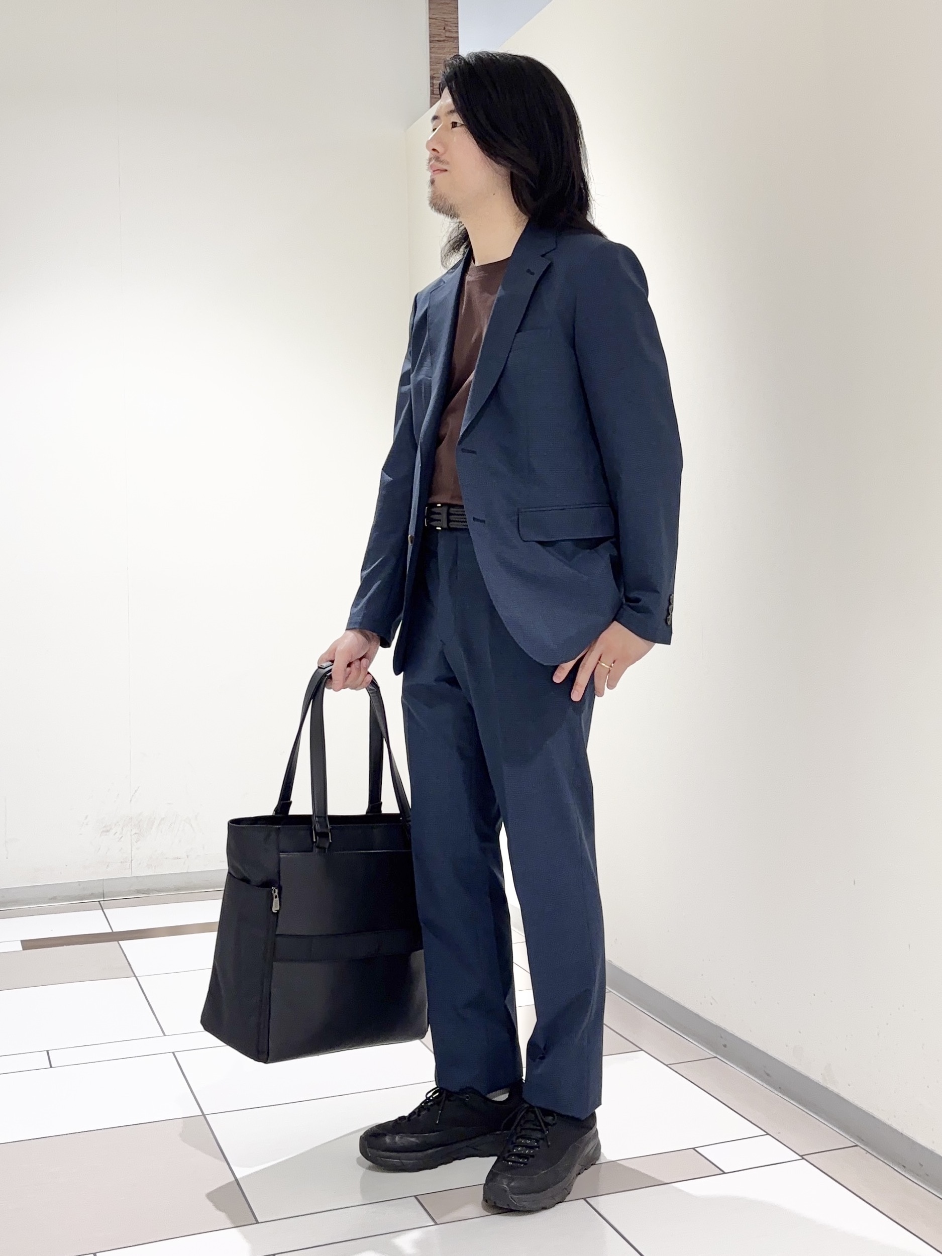 及川さんの「TAKEO KIKUCHI｜【抗菌防臭】COOL DOTS（R）ドビープリント ジャケット」を使ったコーディネート