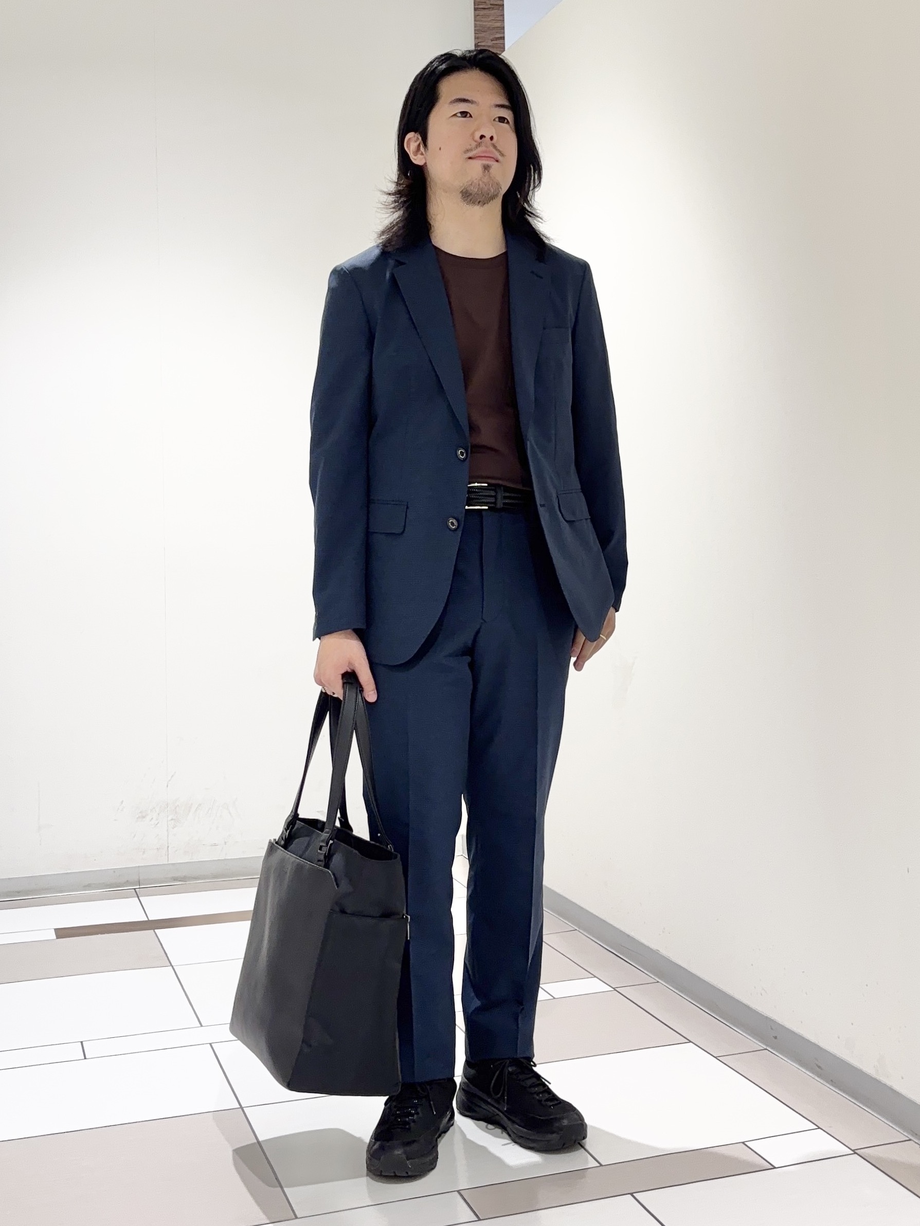 及川さんの「TAKEO KIKUCHI｜【抗菌防臭】COOL DOTS（R）ドビープリント ジャケット」を使ったコーディネート