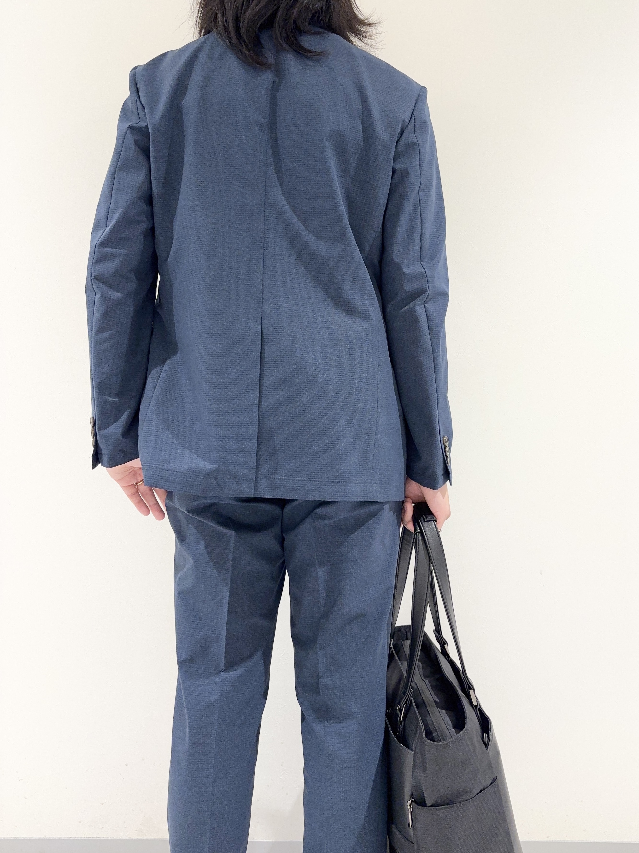 及川さんの「TAKEO KIKUCHI｜【抗菌防臭】COOL DOTS（R）ドビープリント ジャケット」を使ったコーディネート