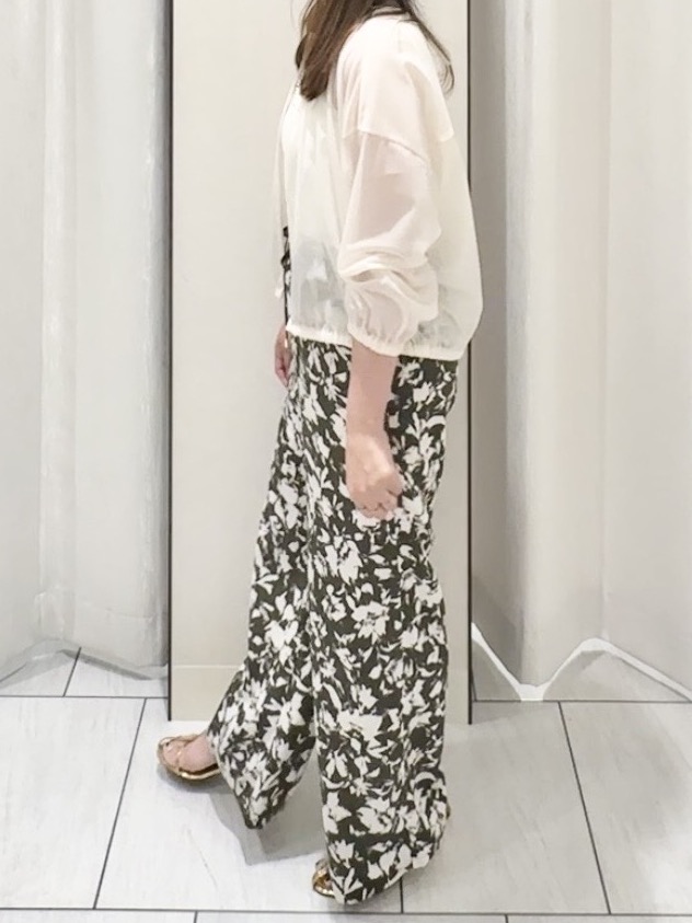 ʏᴜᴋɪᴋᴏさんの「UNTITLED｜【秋羽織り/ジップ】トリコットシアーブラウス」を使ったコーディネート
