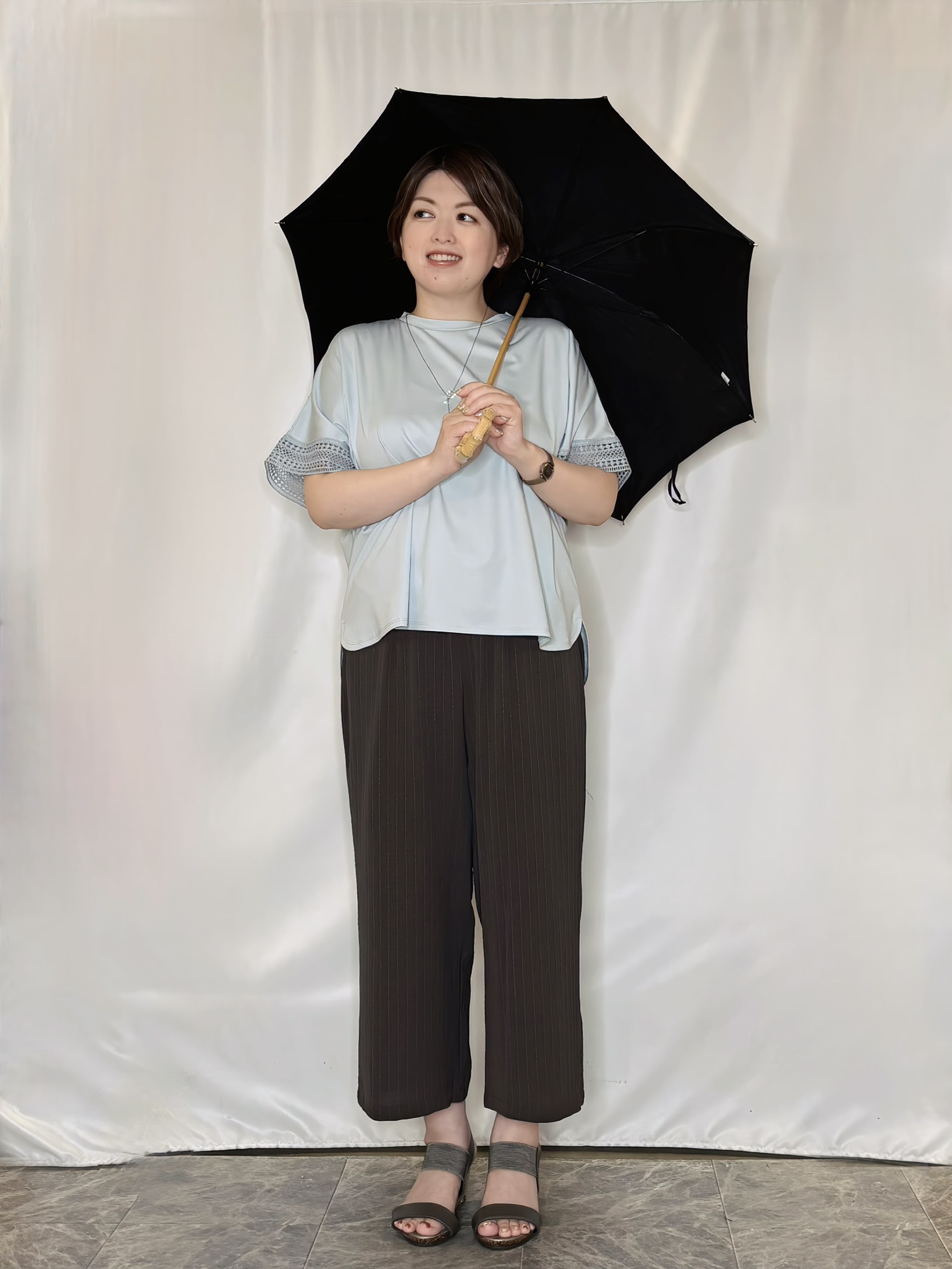 たみさんの「SHOO･LA･RUE｜【UV/洗濯機可/体型カバー】ヒップ周りが隠せる お袖レースTシャツ」を使ったコーディネート