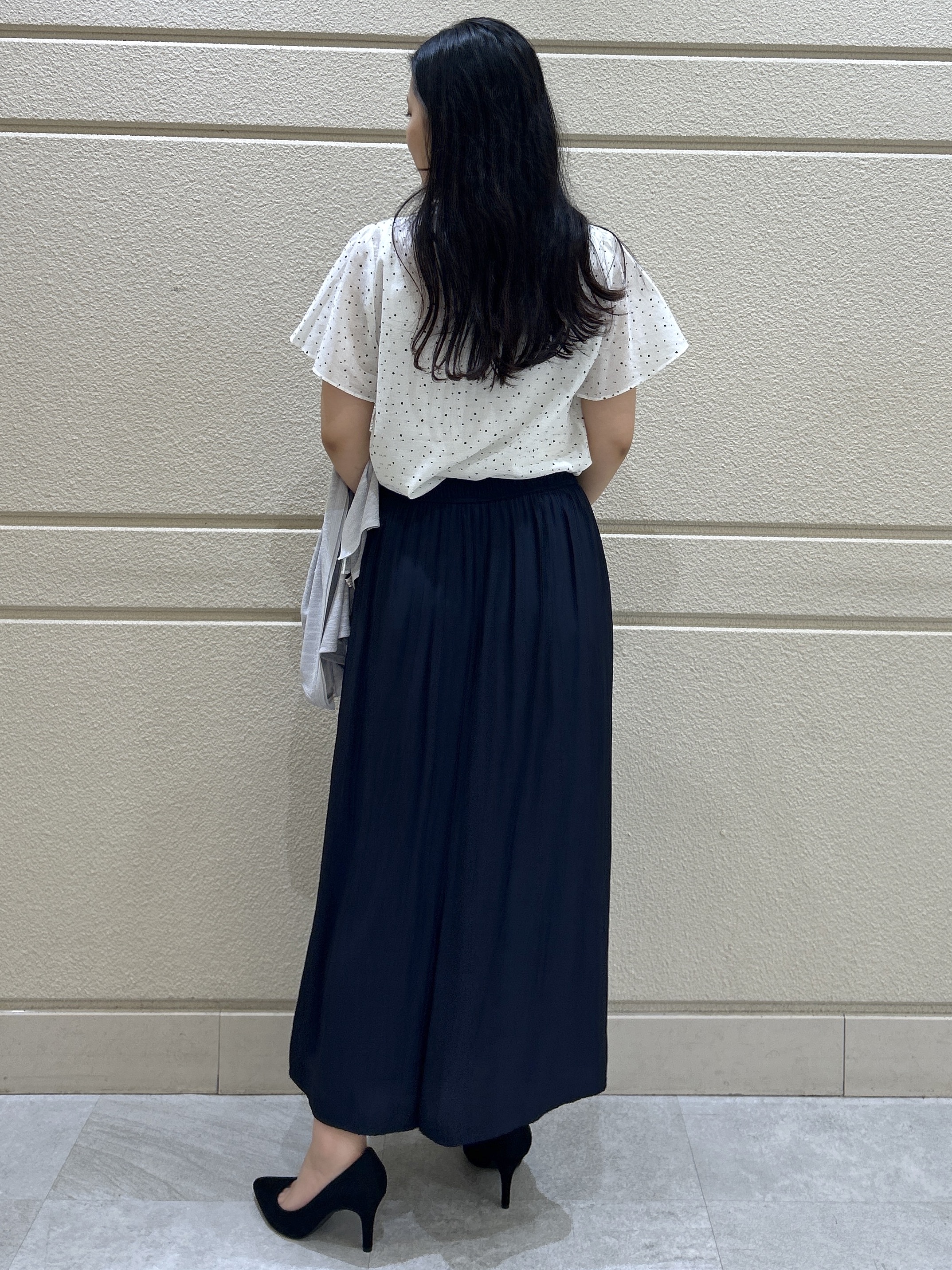 Momokaさんの「COUP DE CHANCE｜【手洗い可／日本製】ドットフロッキーブラウス」を使ったコーディネート