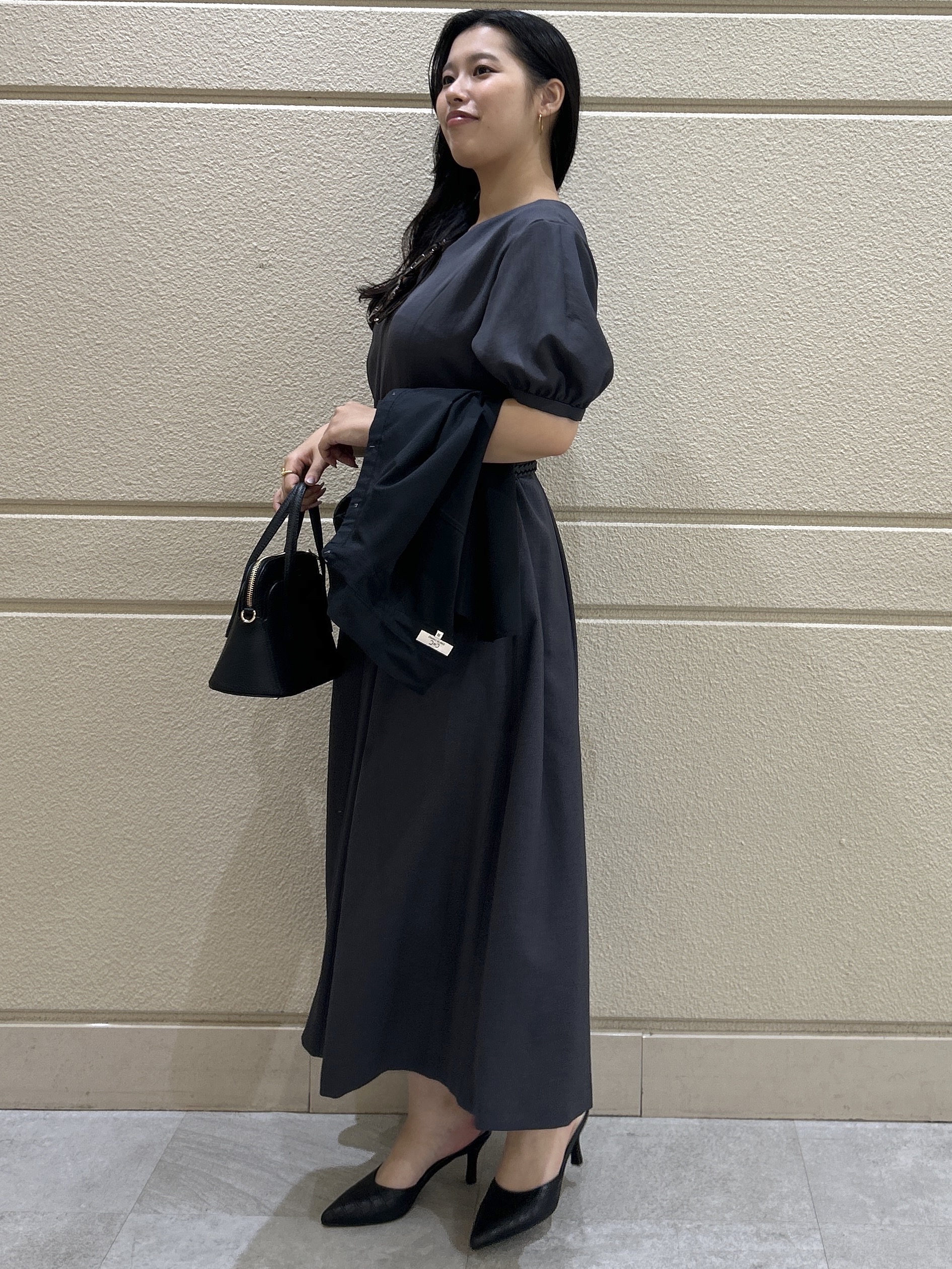 Momokaさんの「COUP DE CHANCE｜【手洗い可／日本製】サックワンピース」を使ったコーディネート
