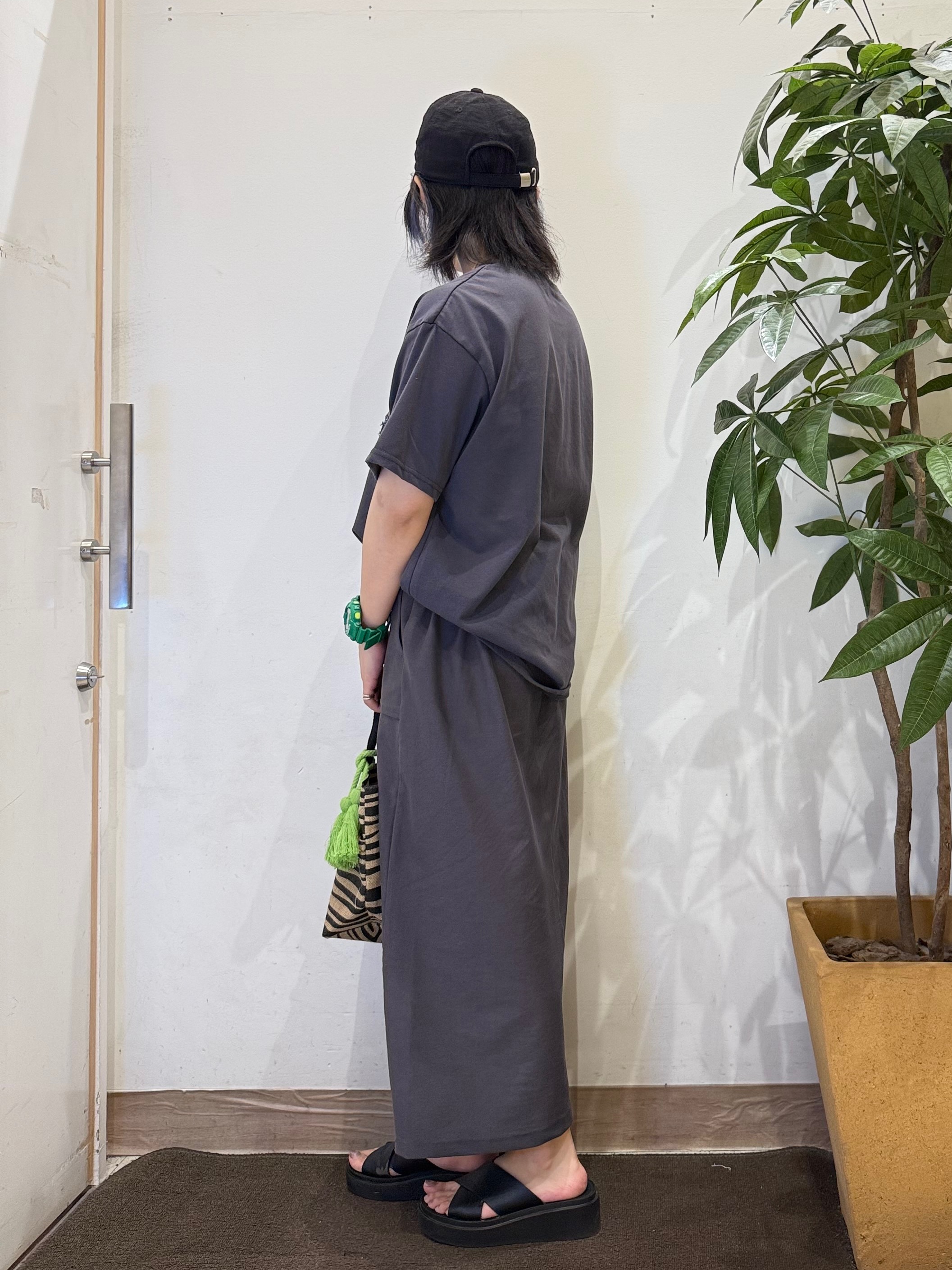 misakiさんの「SHOO･LA･RUE｜【S-LL/洗濯機可】選べる4柄　デイリー使いにぴったりな 大人の頼れるTシャツ」を使ったコーディネート