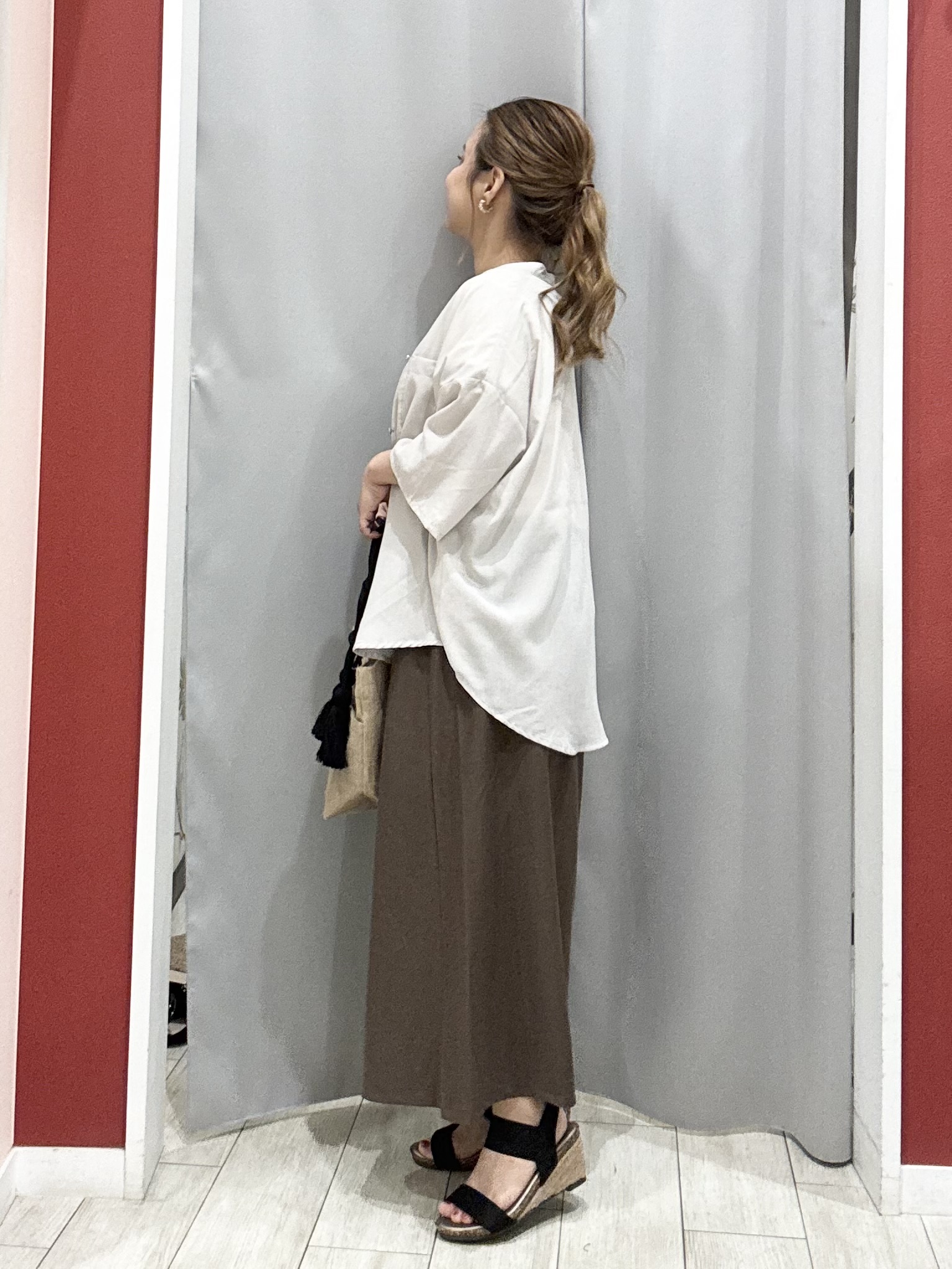 shioさんの「SHOO･LA･RUE｜【洗濯機可/S-LL】大人の抜け感 ゆるっと5分袖シャツ」を使ったコーディネート