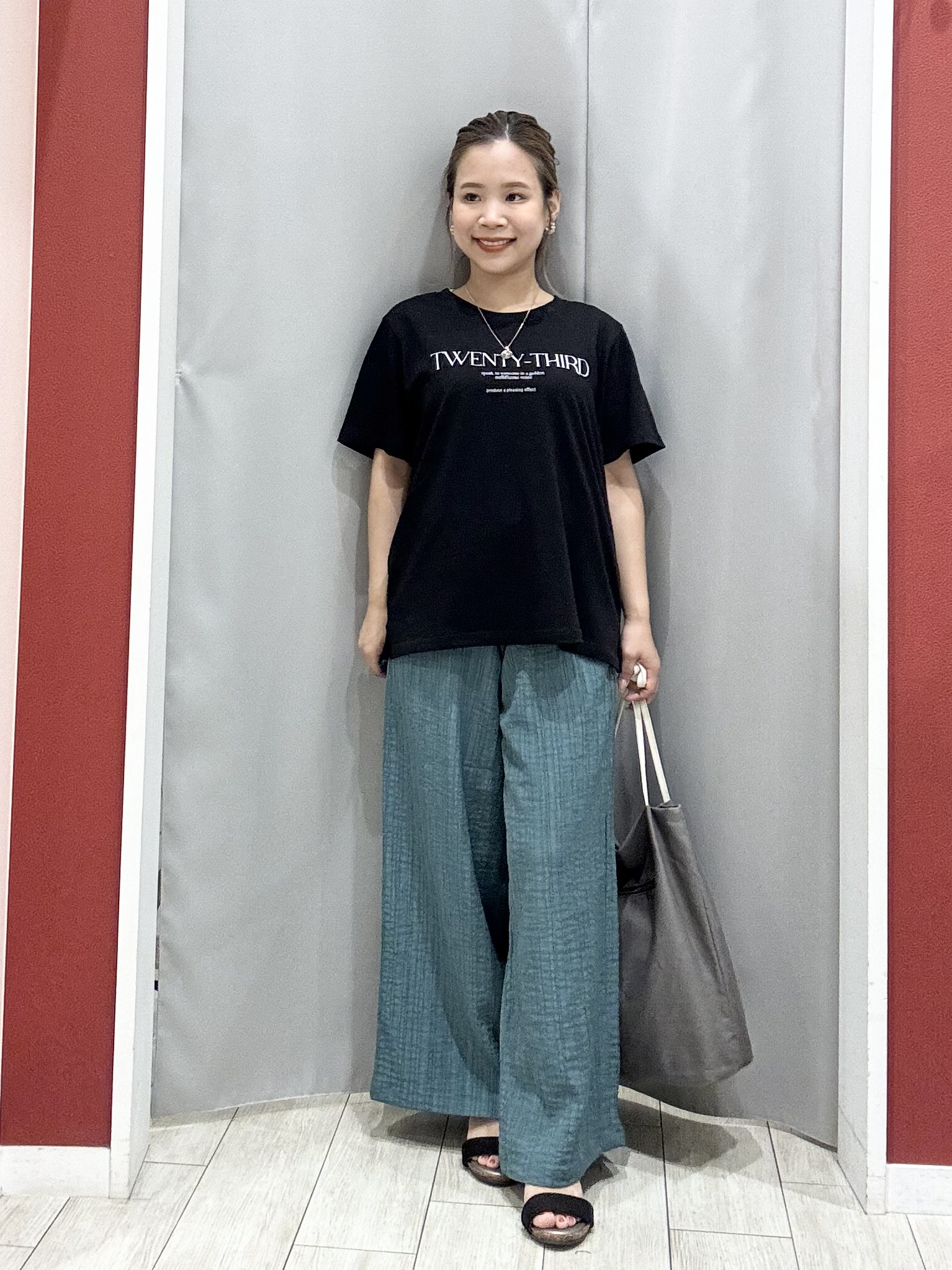 shioさんの「SHOO･LA･RUE｜【UV/体型カバー】冷房や朝晩の冷え込み対策にも さらとろ5分袖カーディガン」を使ったコーディネート