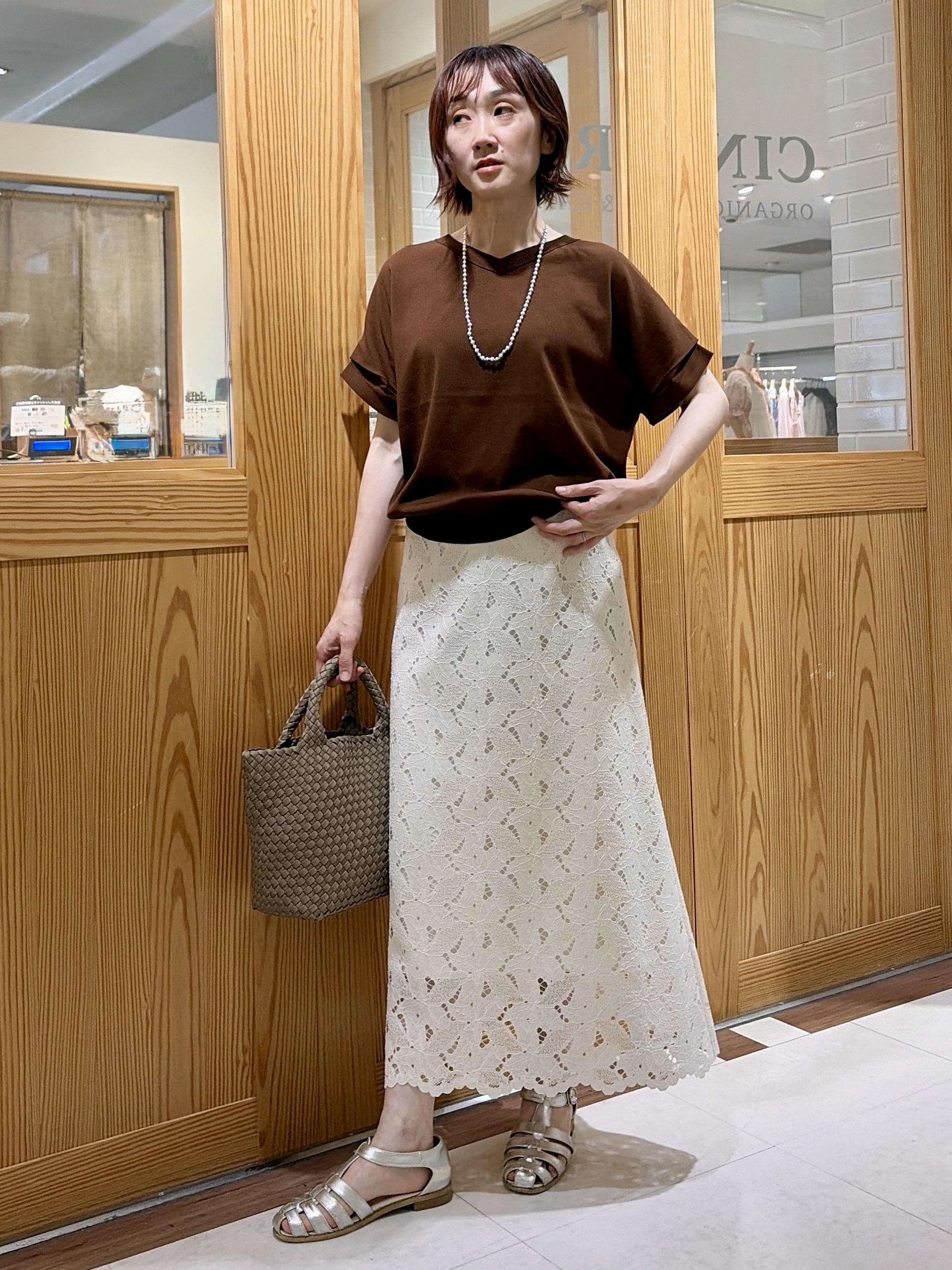 ゆうさんの「UNTITLED｜【肌に張りつきにくい/前後2WAY】ドライタッチコットンプルオーバー」を使ったコーディネート
