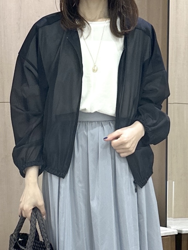 Miwaさんの「UNTITLED｜【秋羽織り/ジップ】トリコットシアーブラウス」を使ったコーディネート