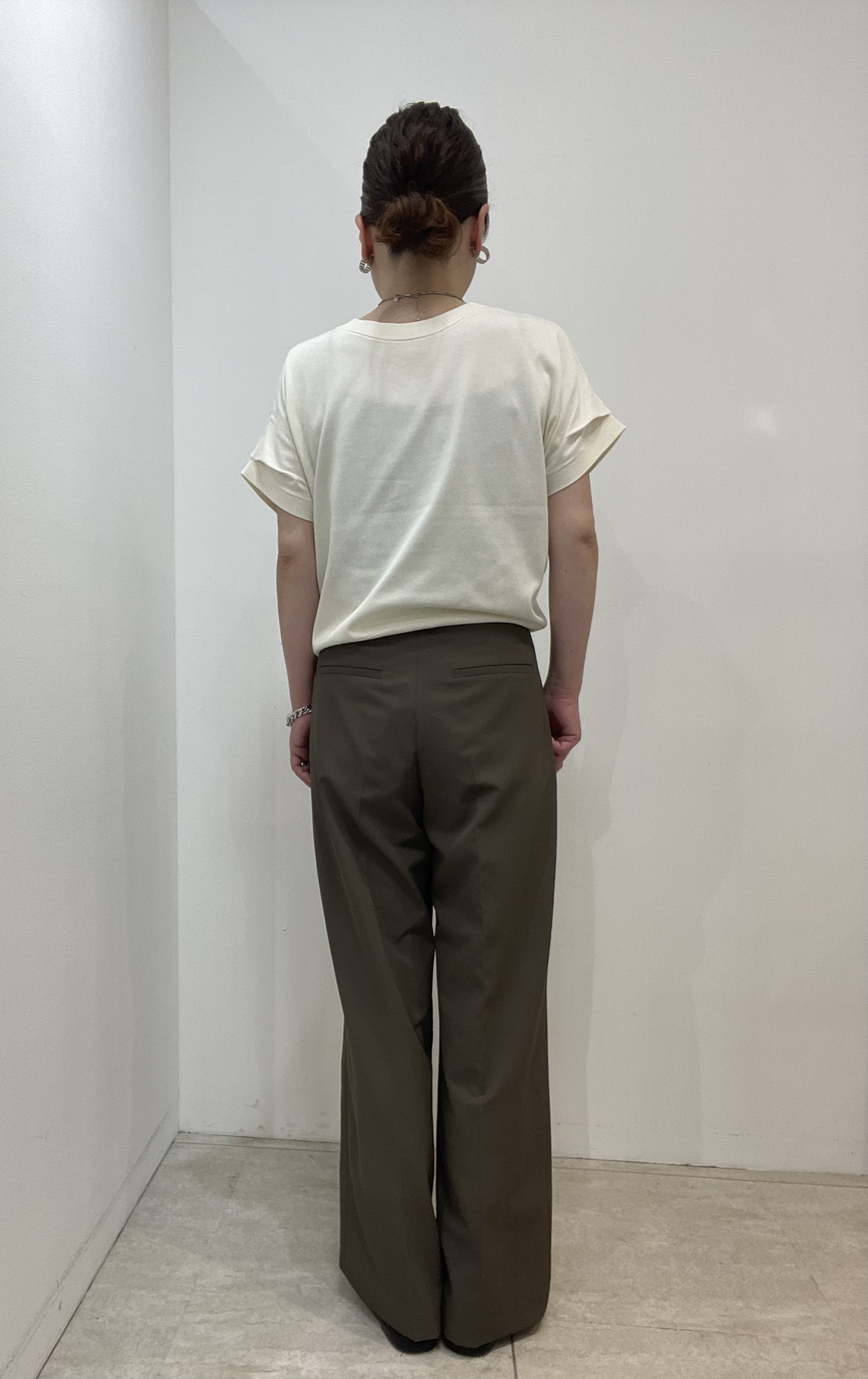 Wachiさんの「UNTITLED｜【肌に張りつきにくい/前後2WAY】ドライタッチコットンプルオーバー」を使ったコーディネート