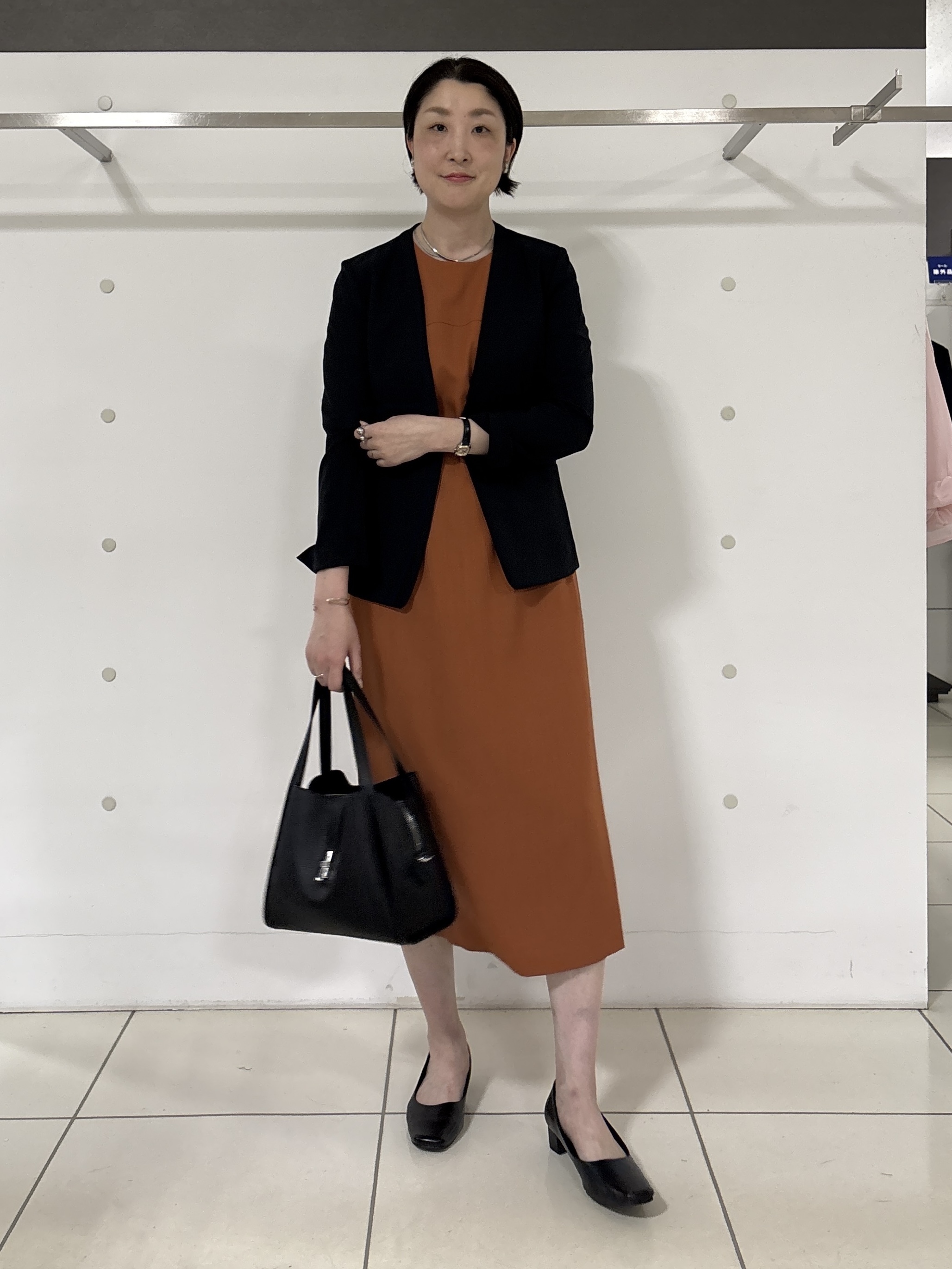 yuriさんの「INDIVI｜【華奢見え】ベルト付きナローワンピース」を使ったコーディネート
