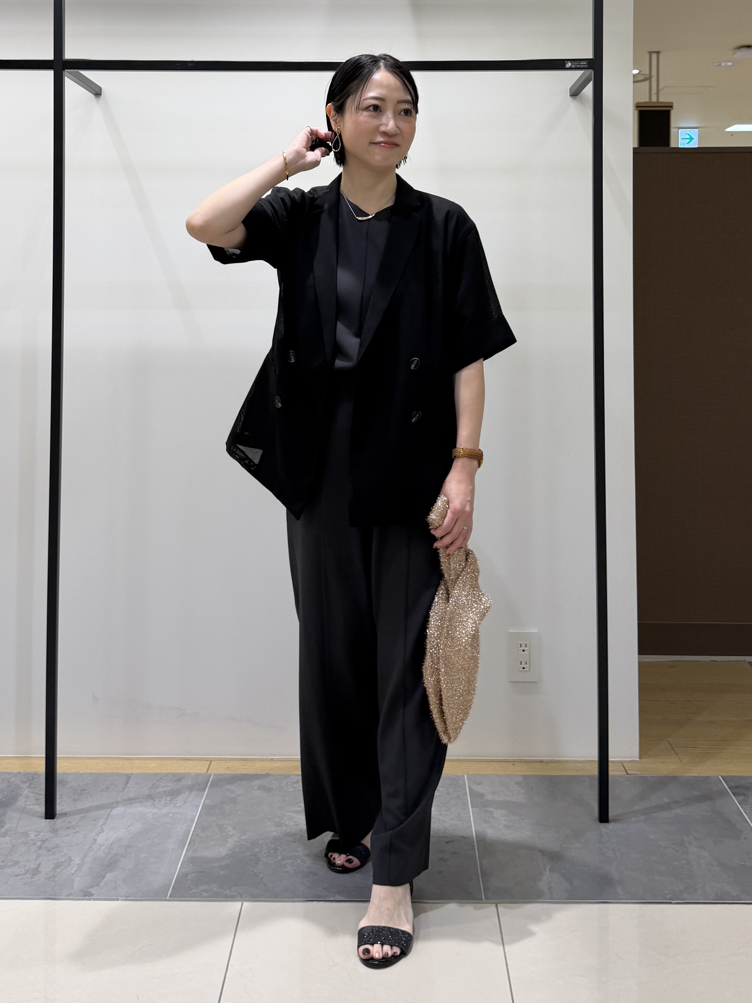 shihoさんの「INDIVI｜【洗える／メッシュ素材／SETUP可能】半袖シアージャケット」を使ったコーディネート