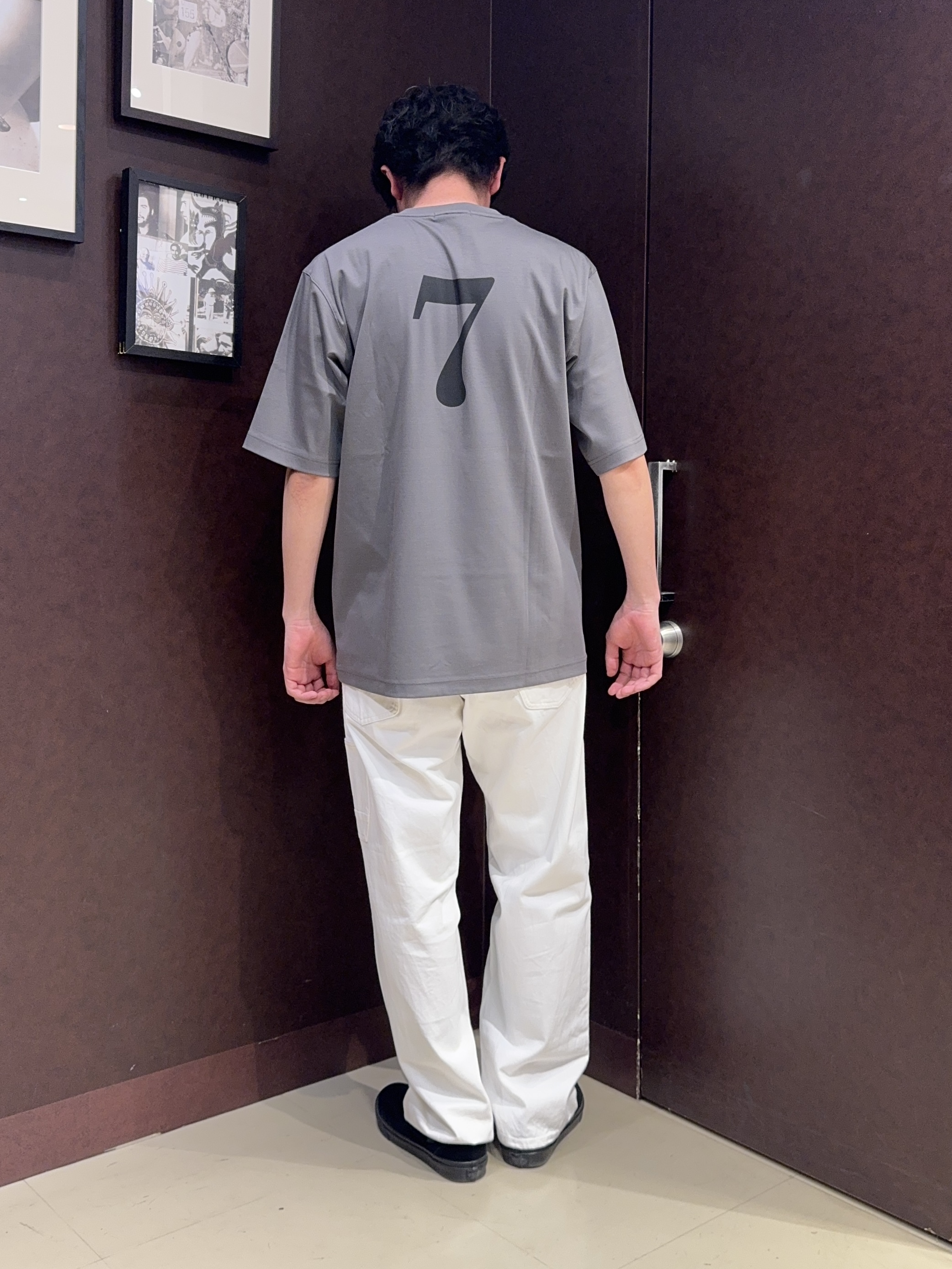 shuheiさんの「TAKEO KIKUCHI｜【BOWLER HAT LABEL】アイスクリアコットン ラッキーセブン 半袖Tシャツ」を使ったコーディネート