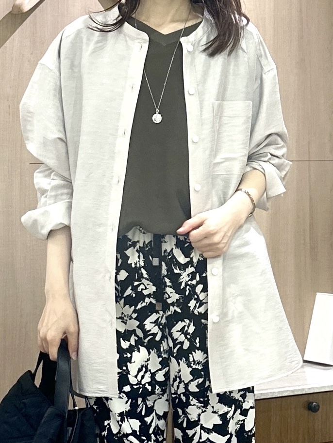 Miwaさんの「UNTITLED｜◆【ゆったり/羽織り】リネンミックスバンドカラーシャツ」を使ったコーディネート