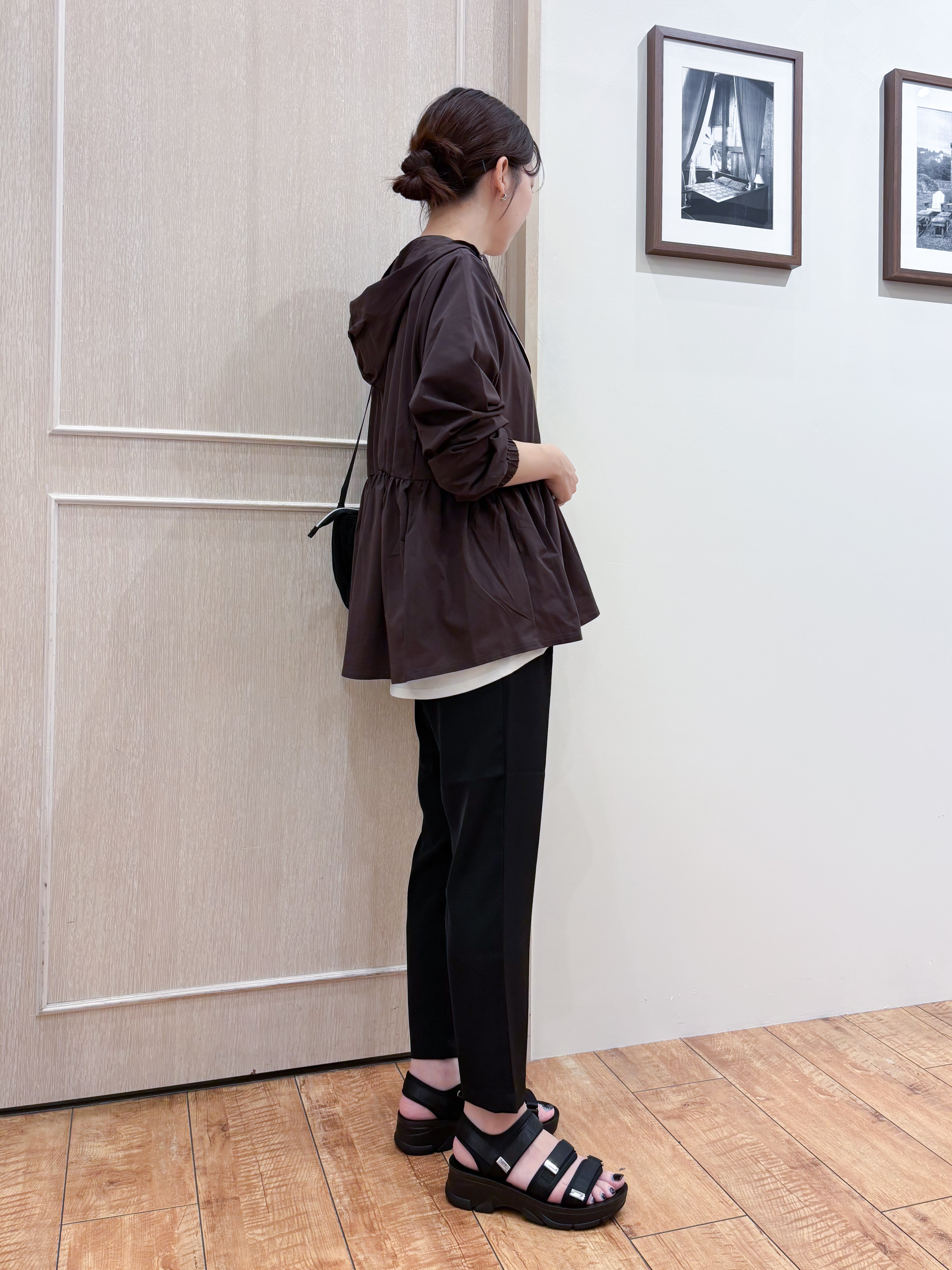 なみさんの「SHOO･LA･RUE｜【S-LL/体型カバー】日焼け対策にも女性らしさを UVカットペプラムパーカ」を使ったコーディネート