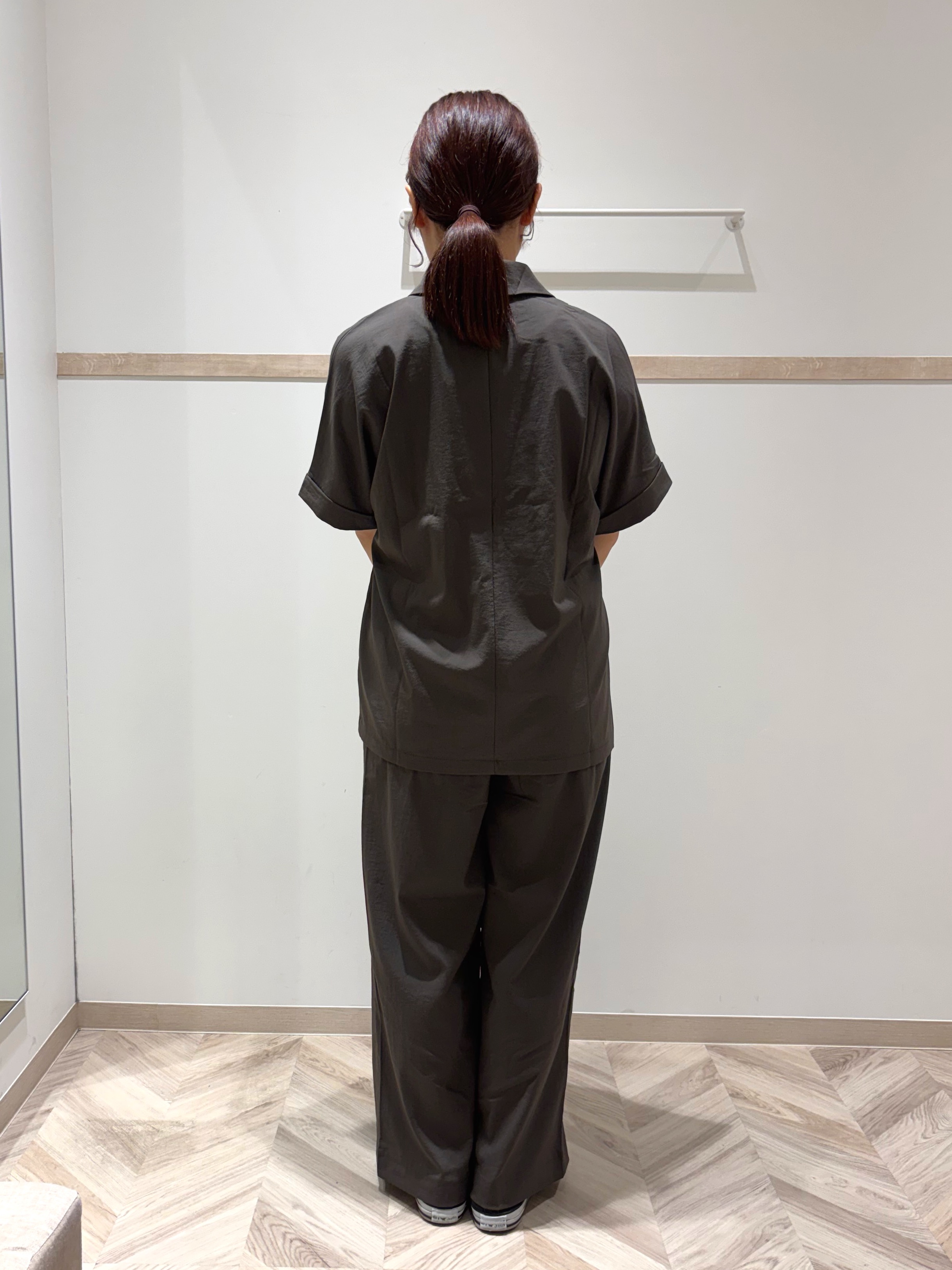 donpiさんの「SHOO･LA･RUE｜【高レビュー/洗濯機可/セットアップ可】軽凛(かろりん) 半袖ジャケット」を使ったコーディネート