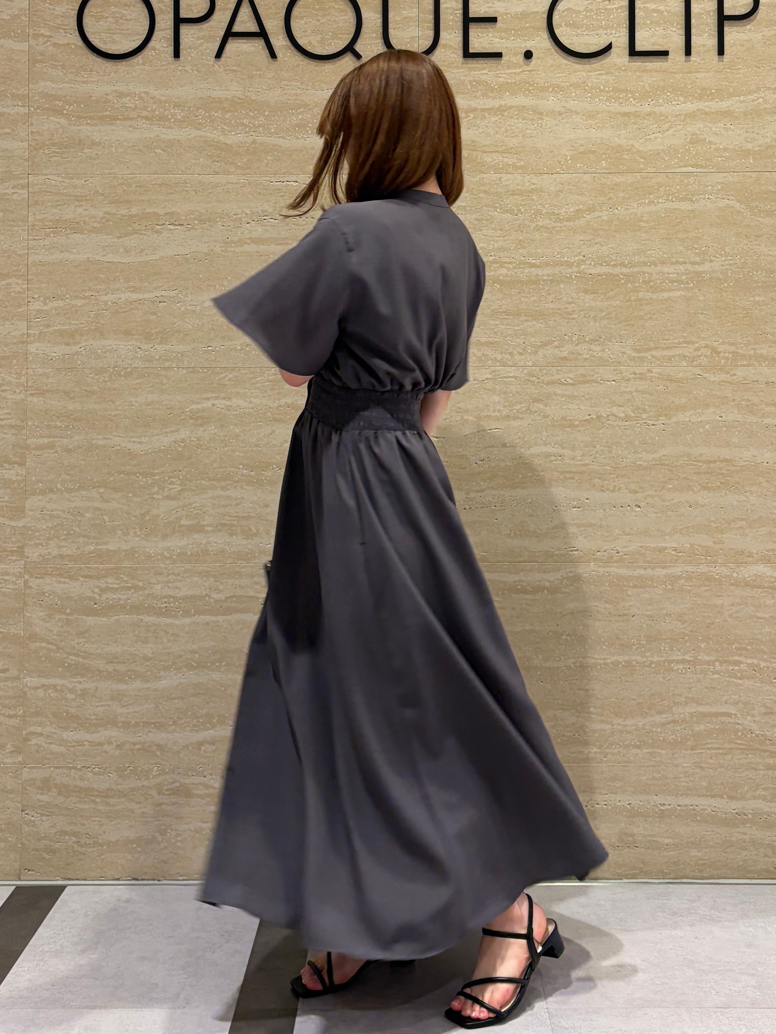 yiさんの「OPAQUE.CLIP｜スキッパーシャツワンピース【洗濯機OK／イージーアイロン】」を使ったコーディネート