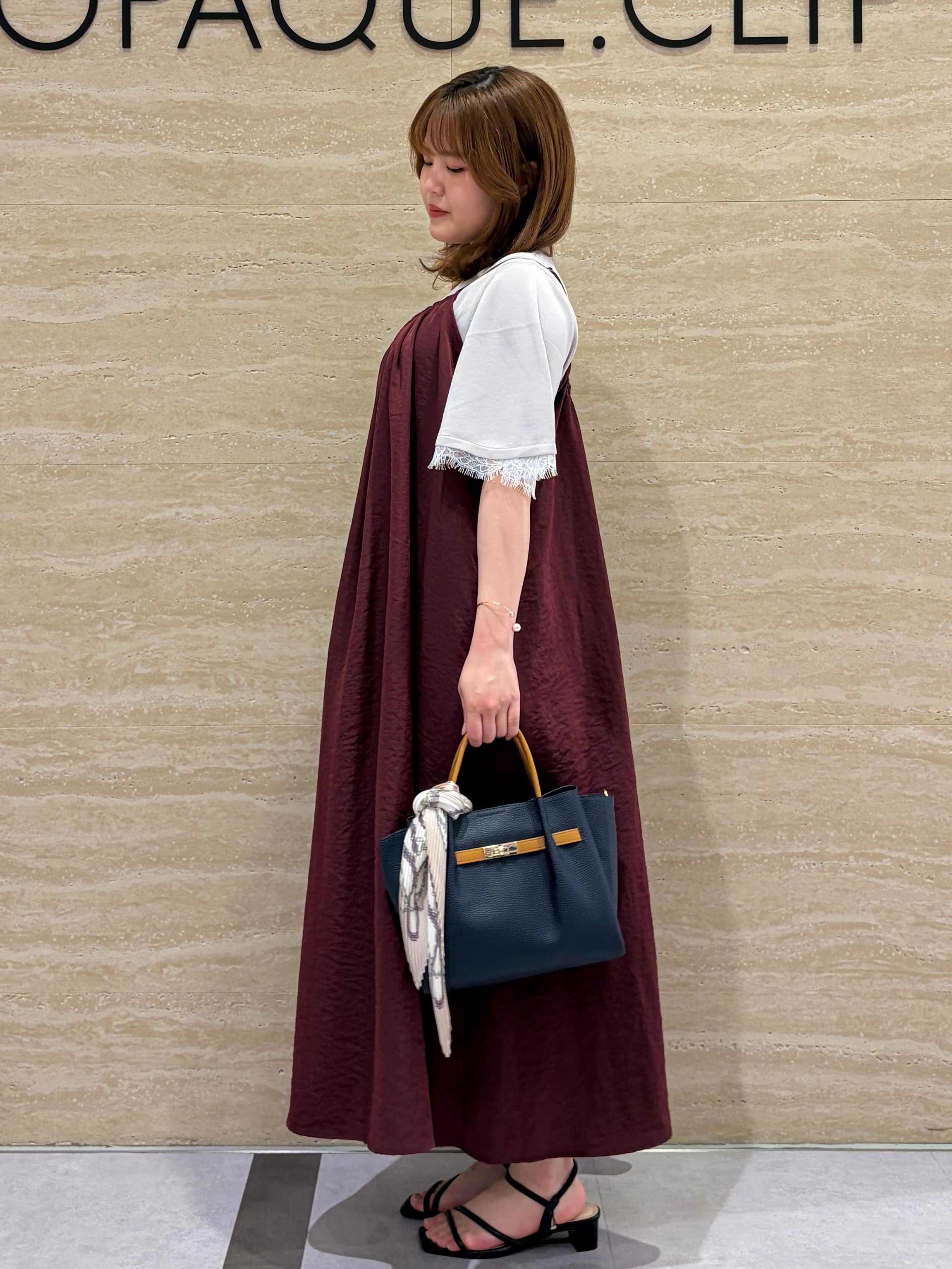 yiさんの「OPAQUE.CLIP｜【遮熱性】袖口レース フレアスリーブニット《洗濯機OK／抗ピル》」を使ったコーディネート