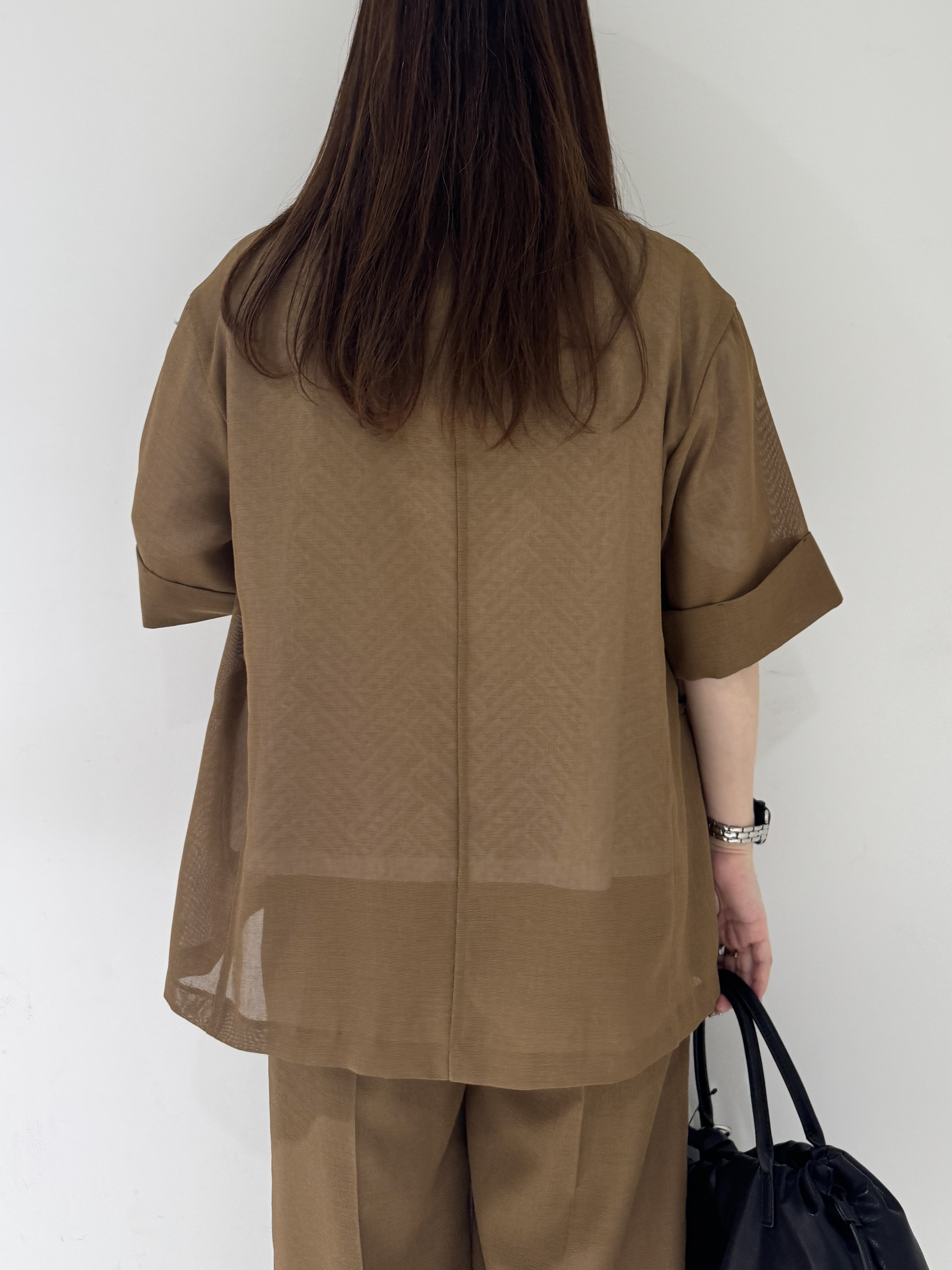 そんさんの「INDIVI｜【洗える／メッシュ素材／SETUP可能】半袖シアージャケット」を使ったコーディネート