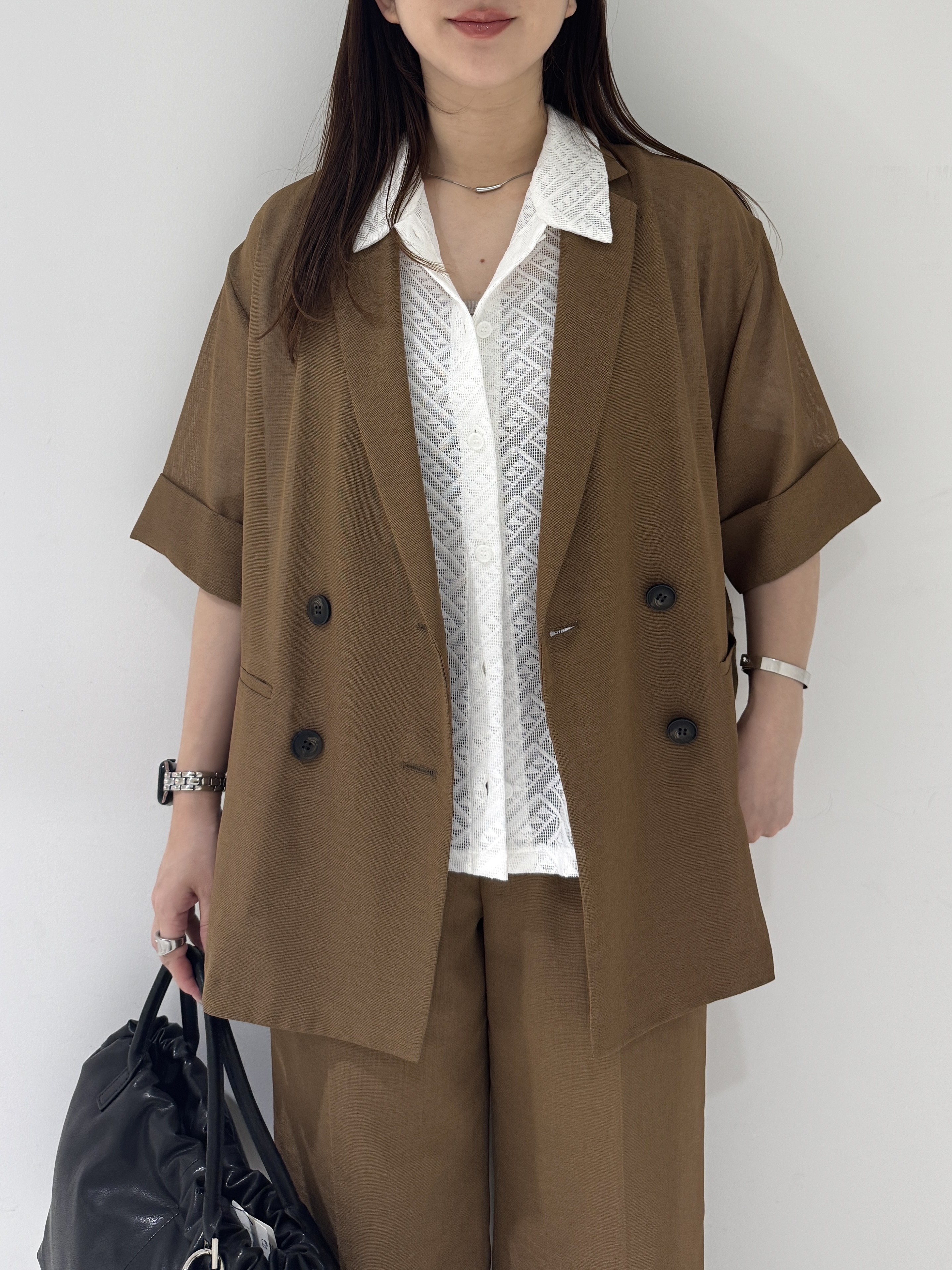 そんさんの「INDIVI｜【洗える／メッシュ素材／SETUP可能】半袖シアージャケット」を使ったコーディネート