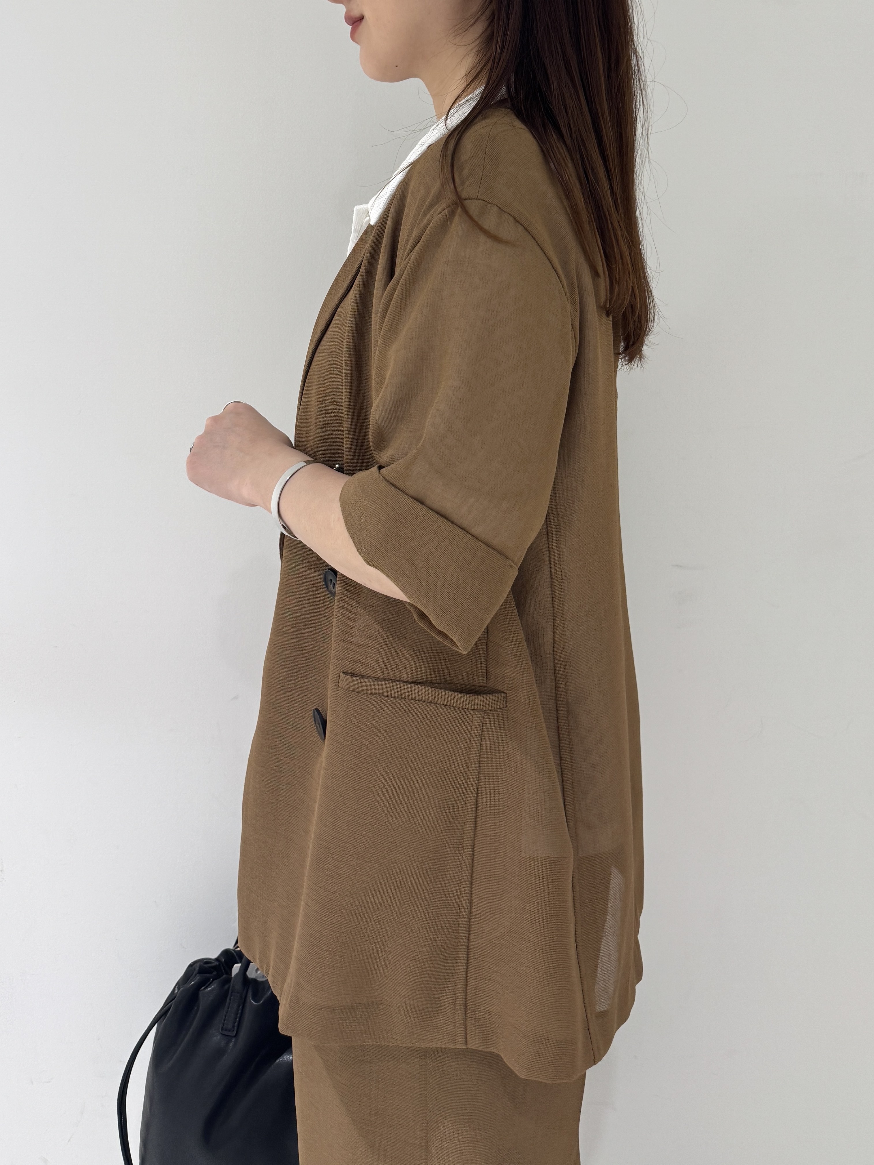 そんさんの「INDIVI｜【洗える／メッシュ素材／SETUP可能】半袖シアージャケット」を使ったコーディネート