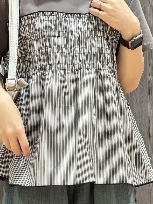 meiさんの「SHOO･LA･RUE｜【S-LL/洗濯機可/体型カバー】インせずサマ見え ビスチェ風異素材ドッキングTシャツ」を使ったコーディネート