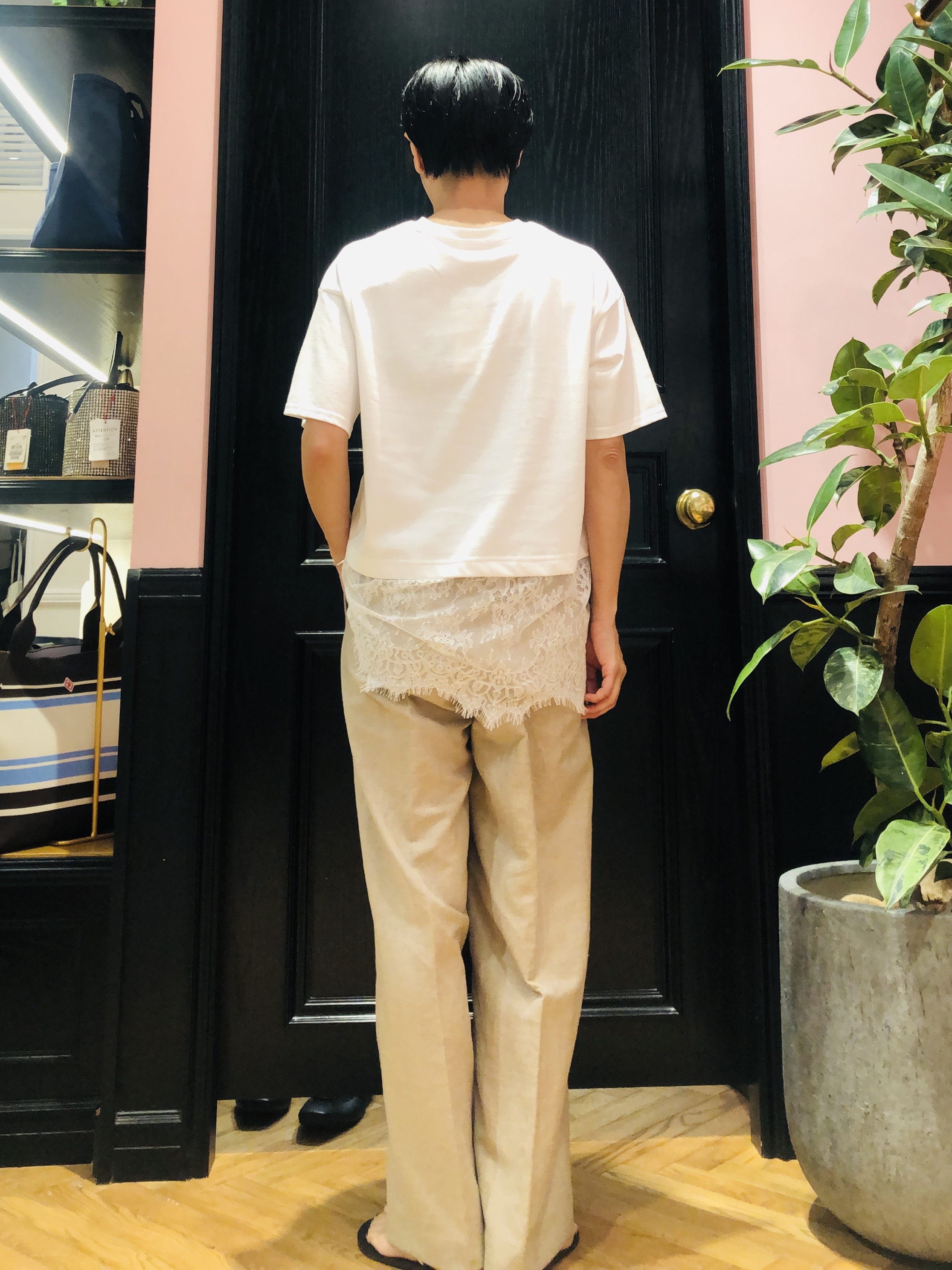 OGATAさんの「DRESSTERIOR｜◆レースドッキングレイヤード Tシャツ」を使ったコーディネート