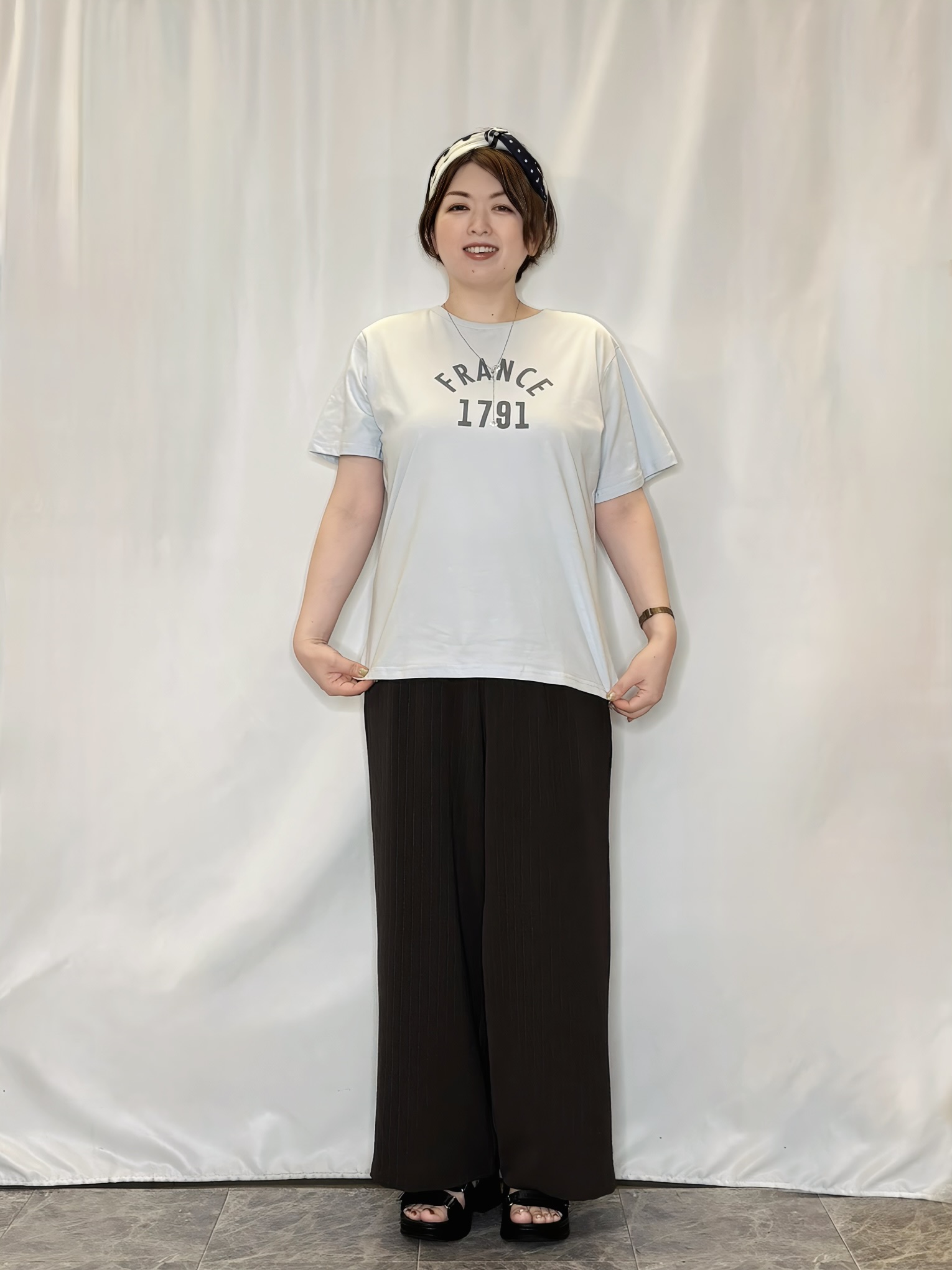 たみさんの「SHOO･LA･RUE｜【洗濯機可/S-LL】夏に快適サラサラ感 大人のプリントTシャツ」を使ったコーディネート