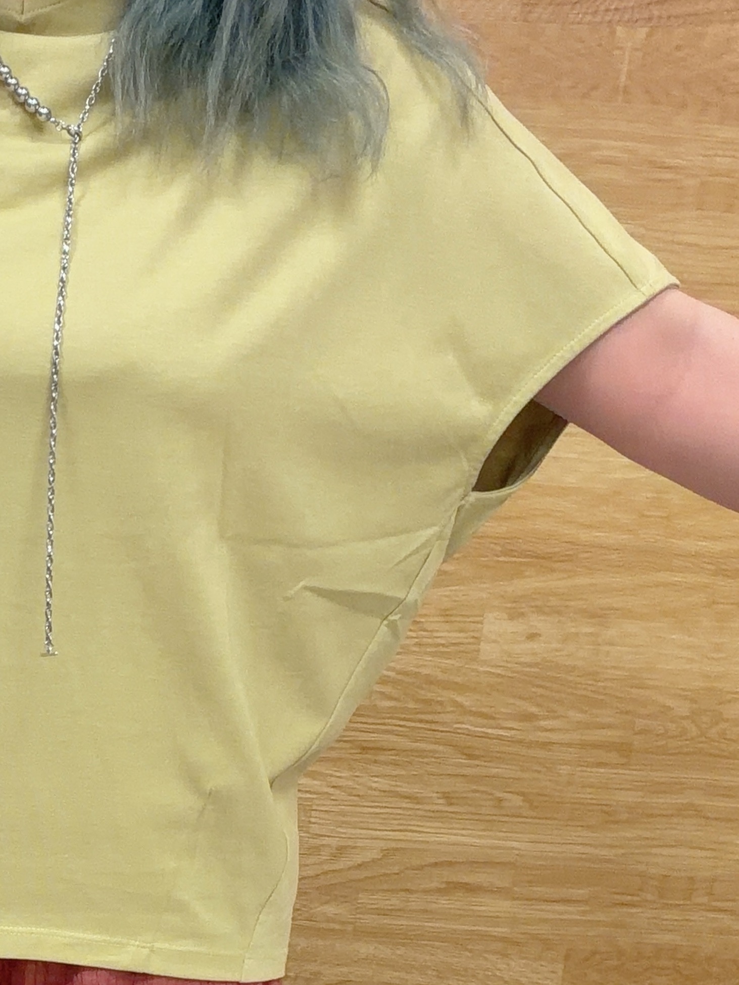 ぁむさんの「SHOO･LA･RUE｜【洗濯機可/体型カバー】インせず着られる 上品見えのドルマントップス」を使ったコーディネート