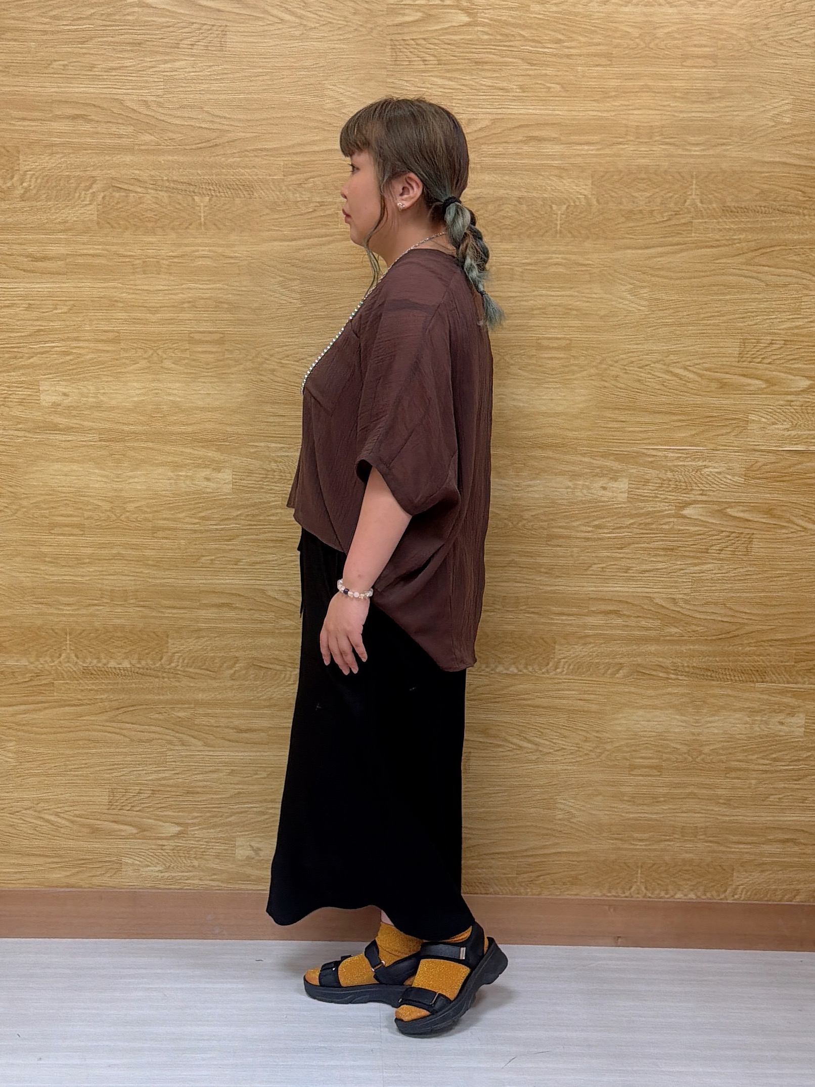 ぁむさんの「SHOO･LA･RUE｜【洗濯機可/選べる6色】程よいシアー感が涼し気 ゆったりワッシャードルマンブラウス」を使ったコーディネート