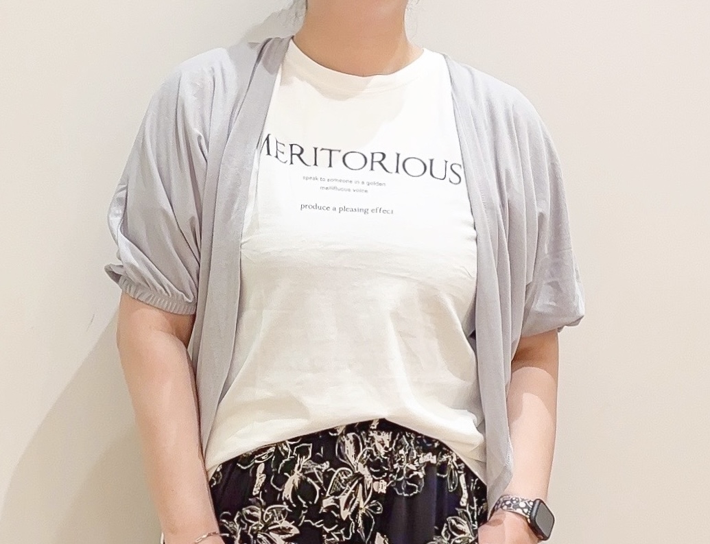 naoさんの「SHOO･LA･RUE｜【UV/体型カバー】冷房や朝晩の冷え込み対策にも さらとろ5分袖カーディガン」を使ったコーディネート