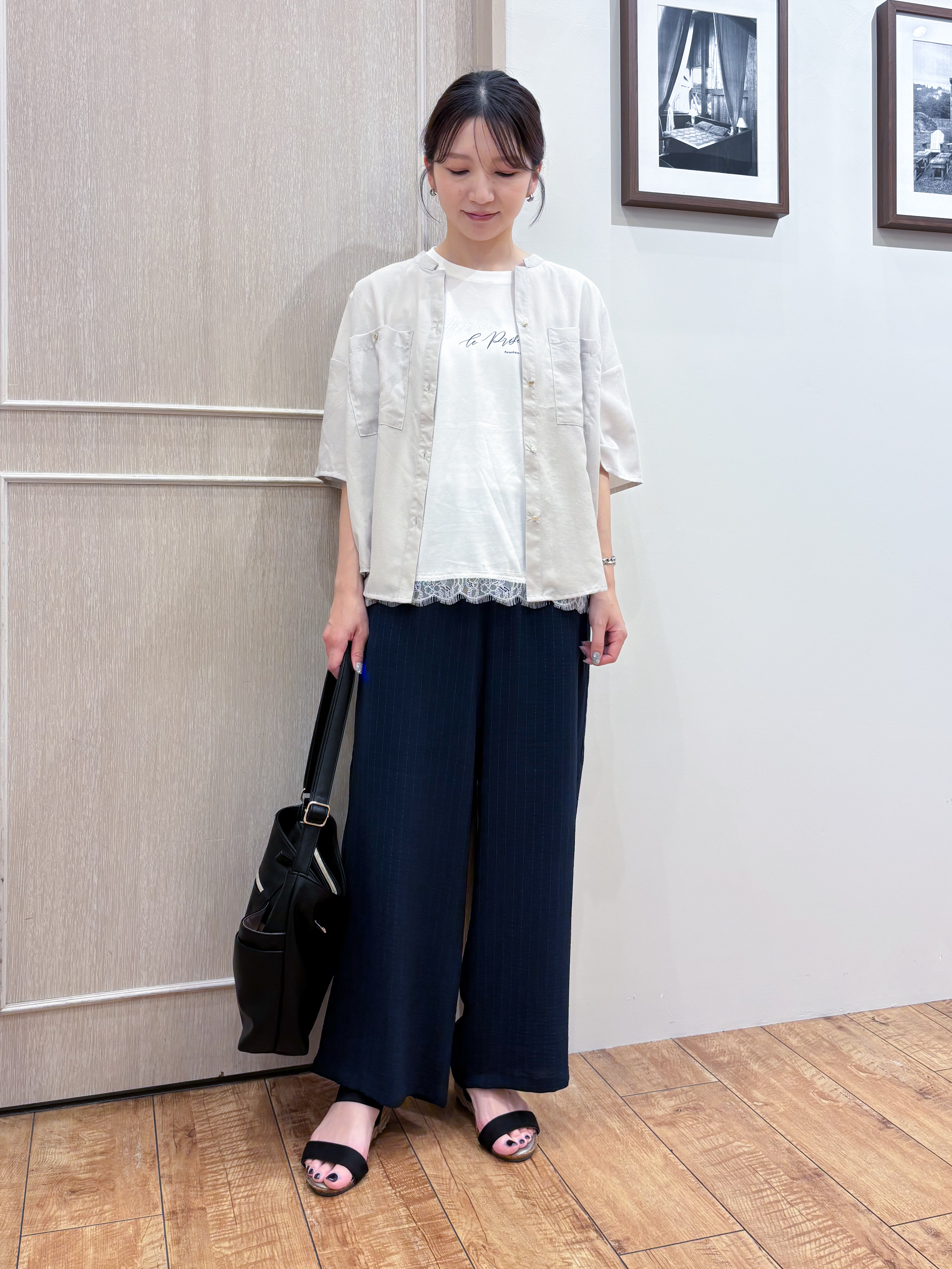 なみさんの「SHOO･LA･RUE｜【洗濯機可/S-LL】大人の抜け感 ゆるっと5分袖シャツ」を使ったコーディネート