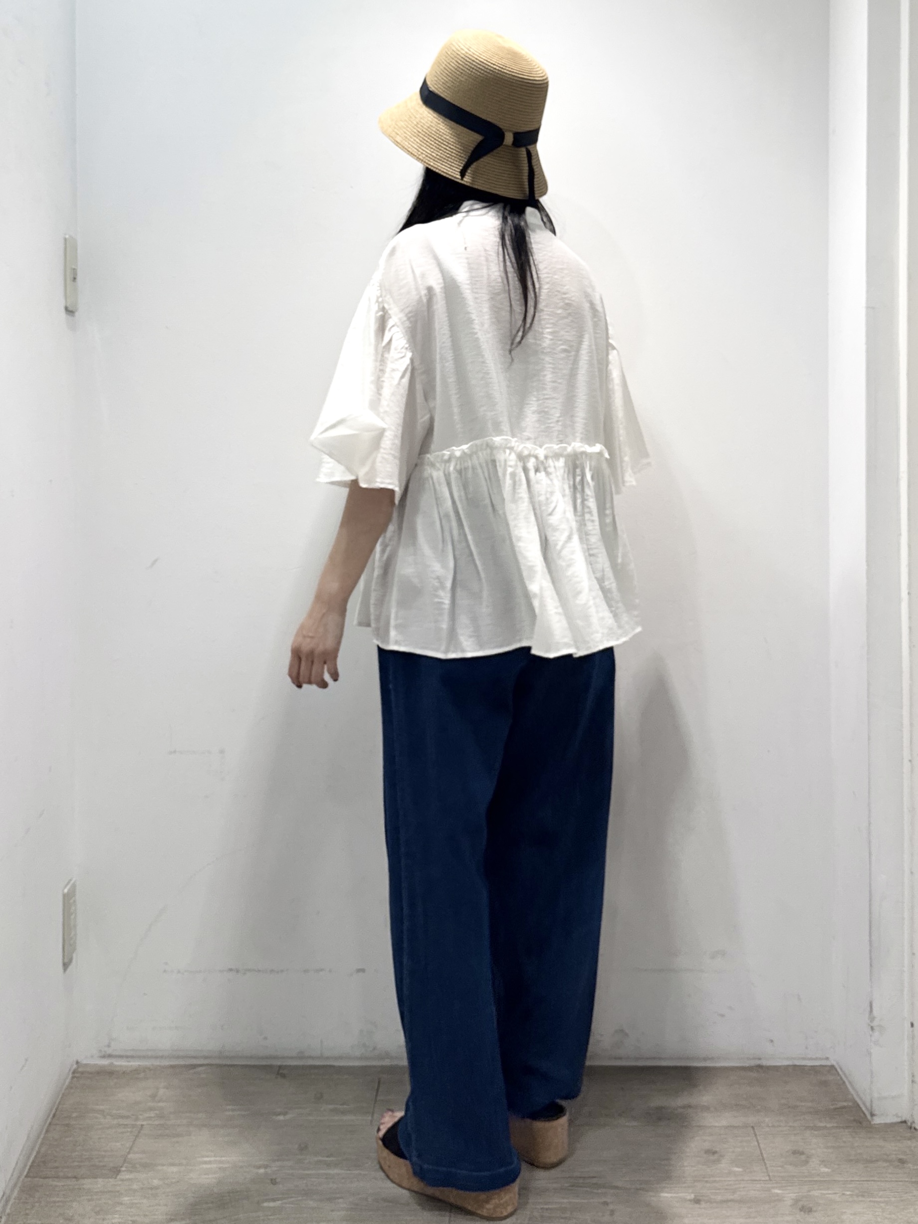 yuicciさんの「OPAQUE.CLIP｜アシンメトリーペプラムブラウス【洗濯機OK】」を使ったコーディネート