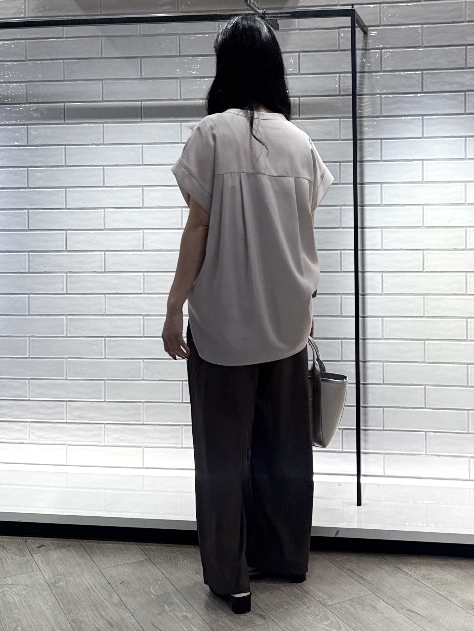 yuicciさんの「OPAQUE.CLIP｜【ストレッチ／防シワ／洗濯機OK】スキッパーブラウス《SS～LL／5col／セットアップ可》」を使ったコーディネート
