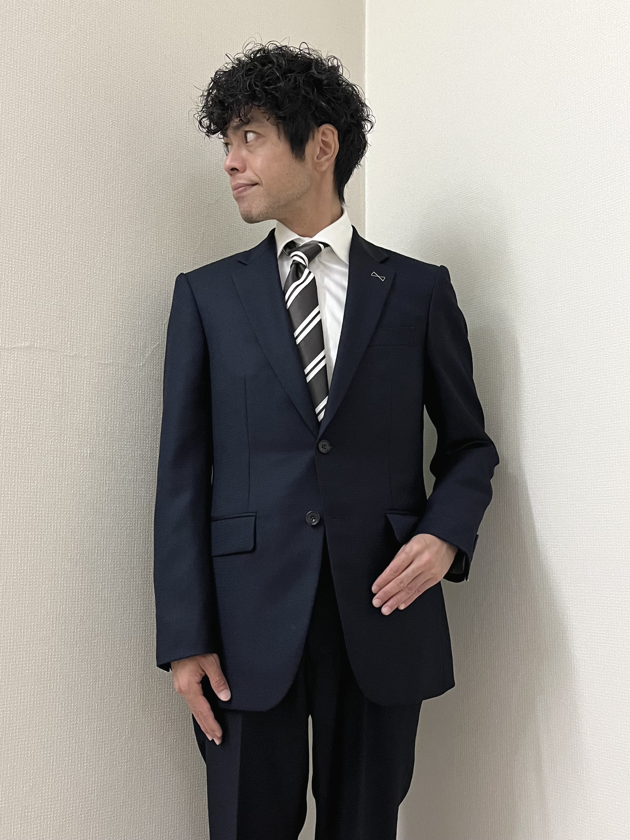 URAさんの「TAKEO KIKUCHI｜【Made in JAPAN】立菱（たてびし）スーツ」を使ったコーディネート
