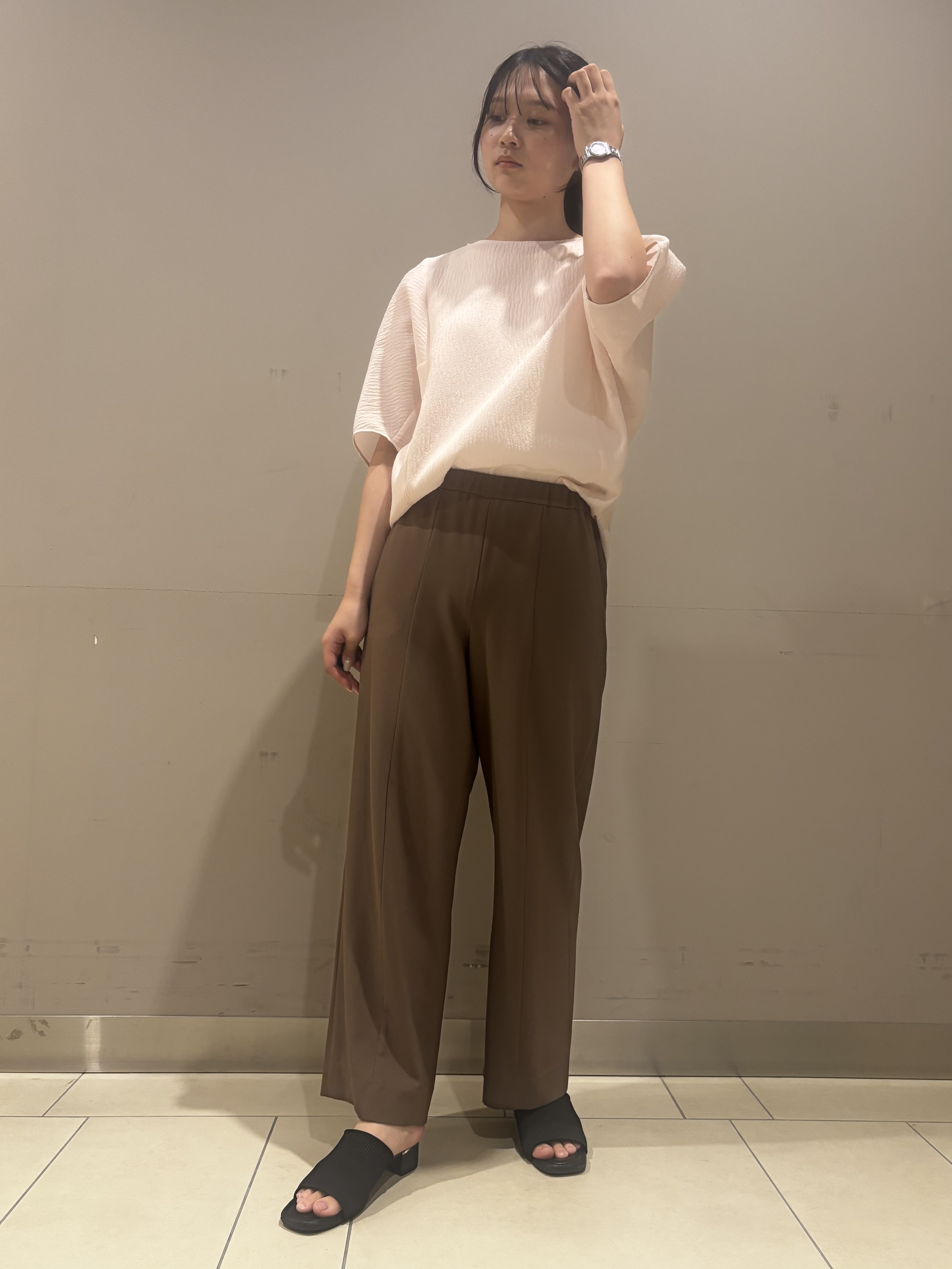 Misakiさんの「INDIVI｜【華奢見え】ジャカード ドルマントップス」を使ったコーディネート