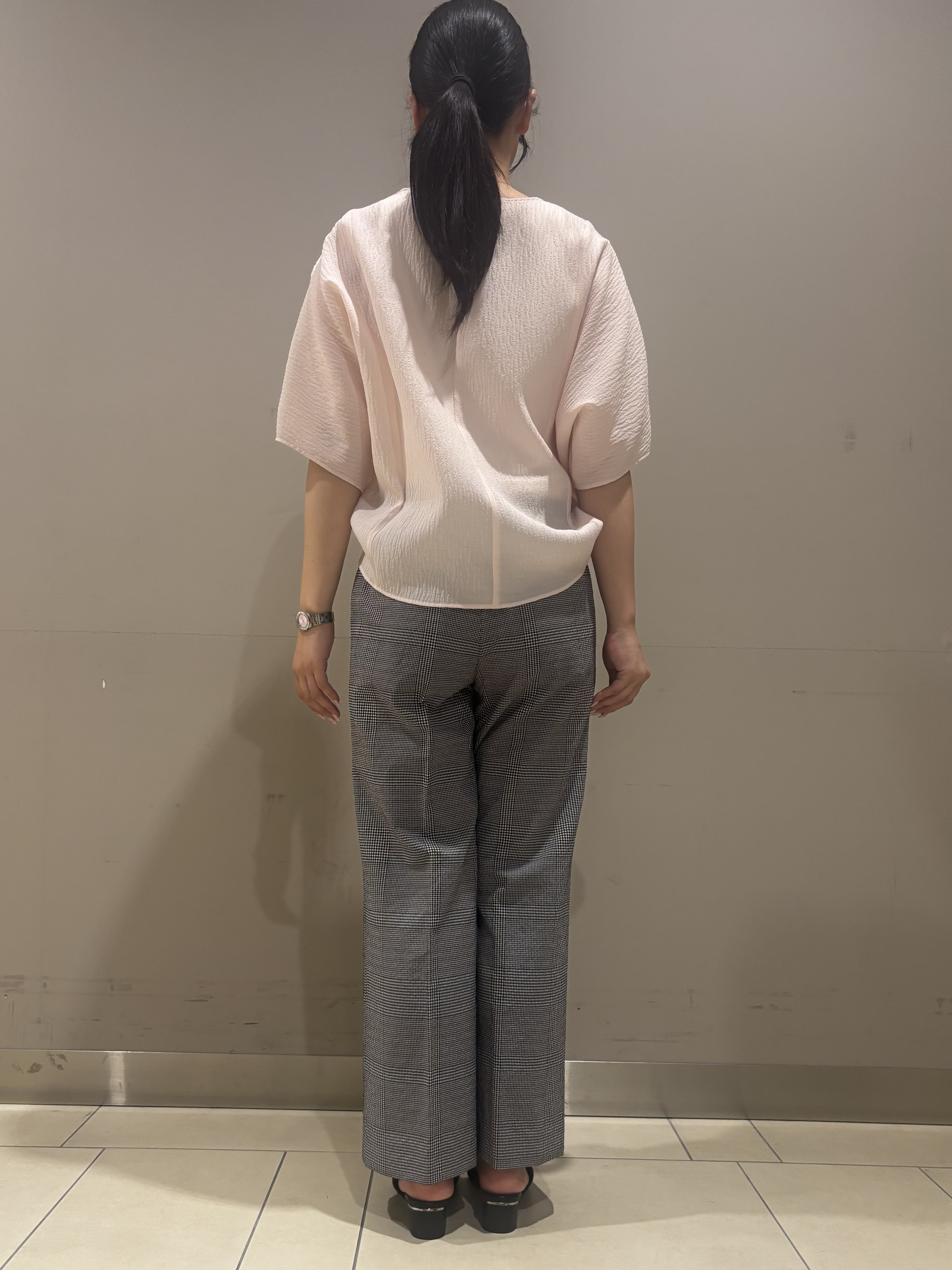 Misakiさんの「INDIVI｜【華奢見え】ジャカード ドルマントップス」を使ったコーディネート