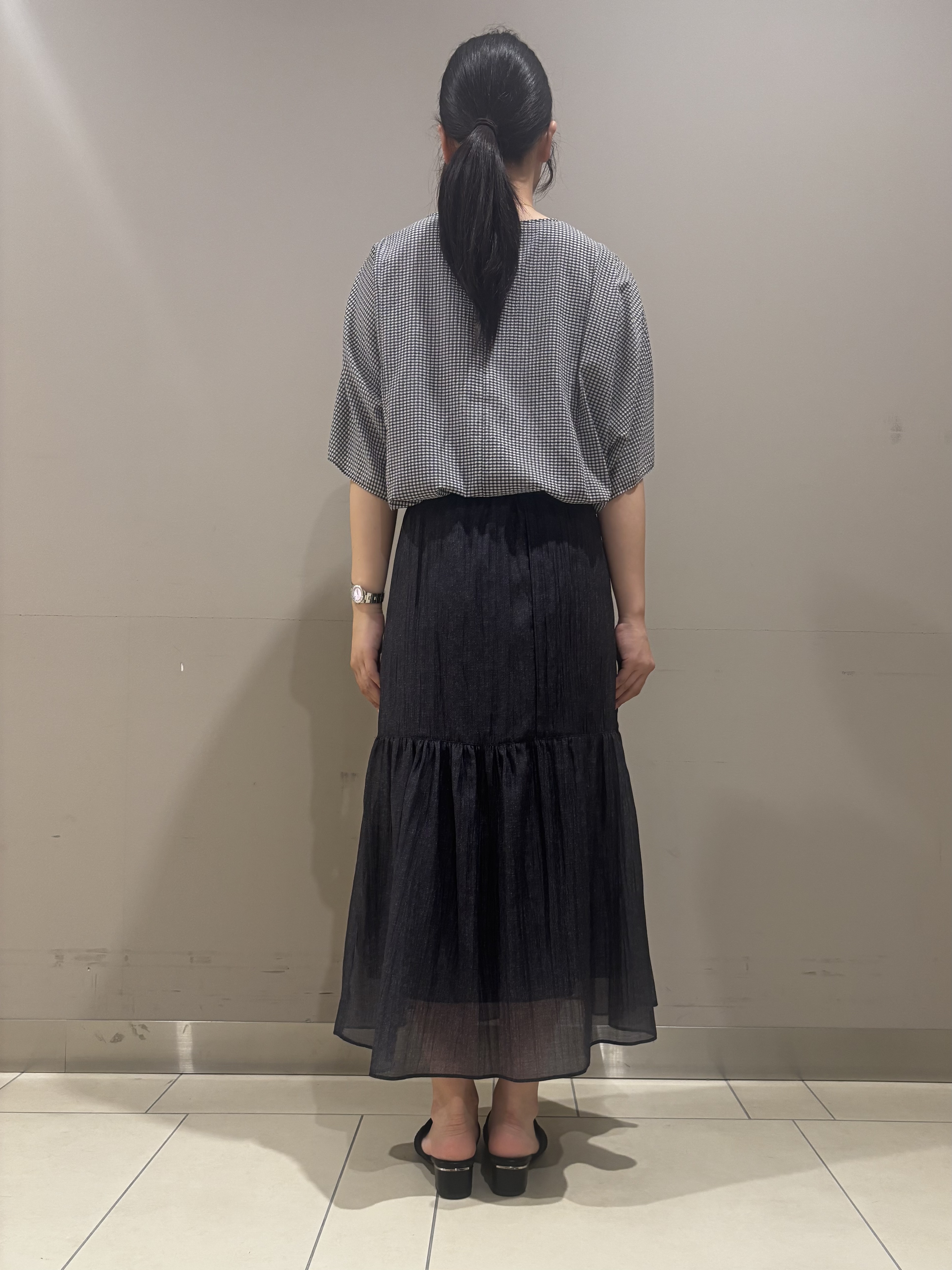 Misakiさんの「INDIVI｜【体型カバー】サッカーチェックドルマントップス」を使ったコーディネート